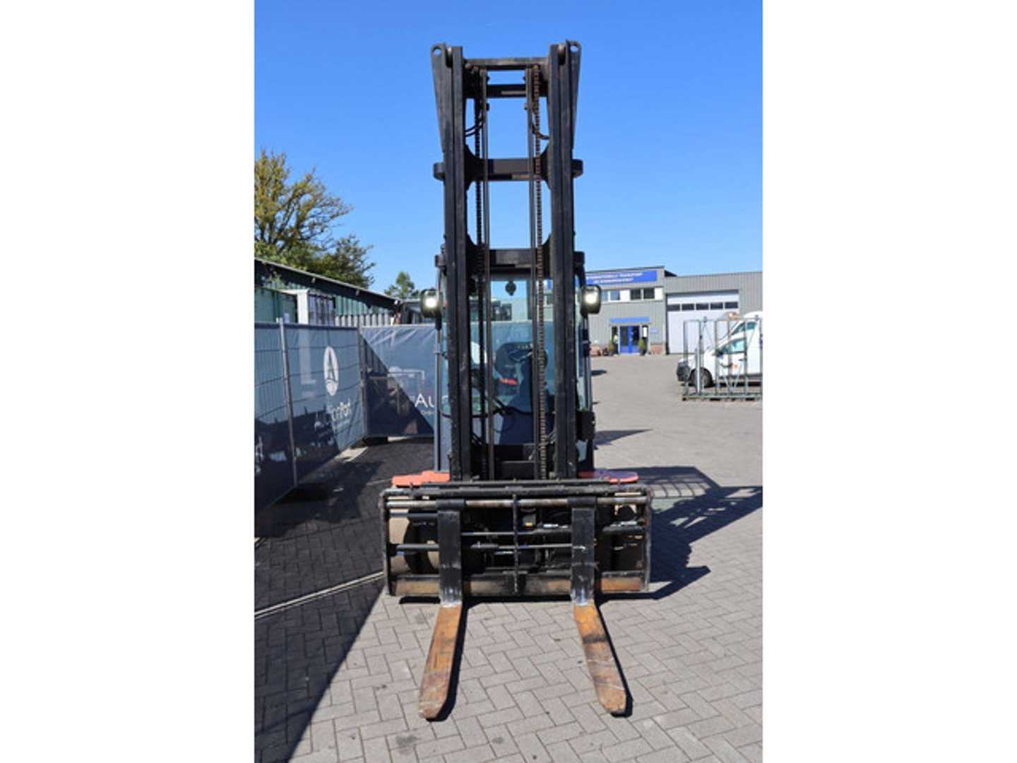 Used Forklift Toyota 8FBMT50 4 ratų šakinis krautuvas (Image 8)