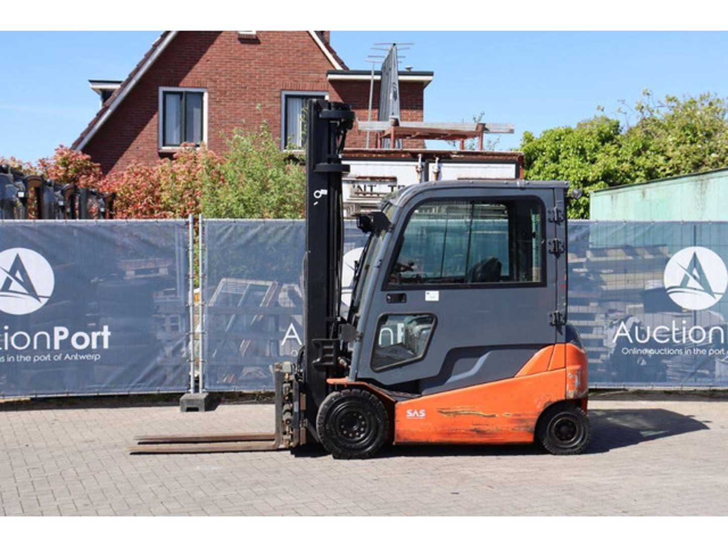 Used Forklift Toyota 8FBMT25 4 ratų šakinis krautuvas (Image 2)