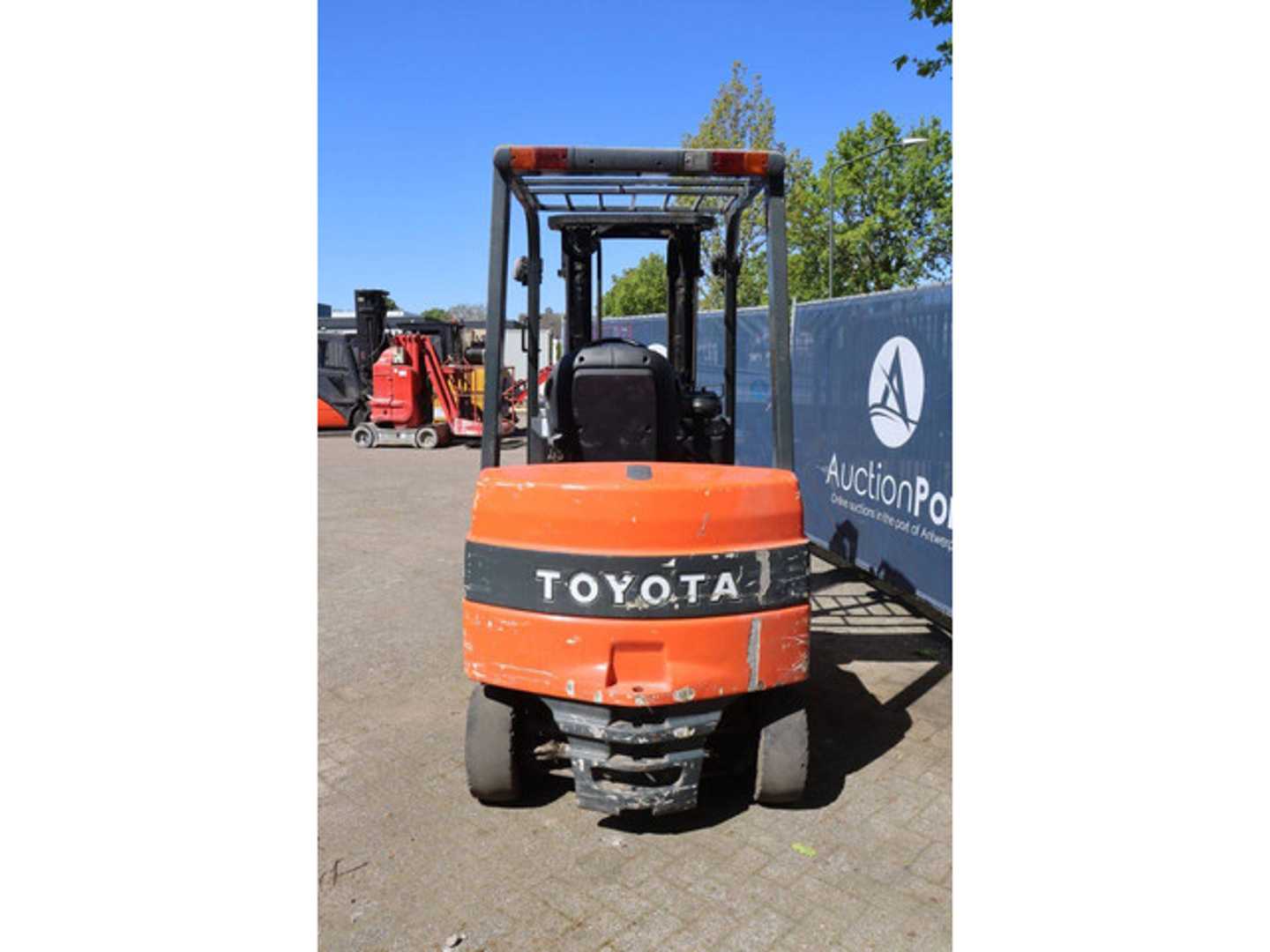 Used Forklift Toyota 7FBMF25 4 ratų šakinis krautuvas (Image 5)