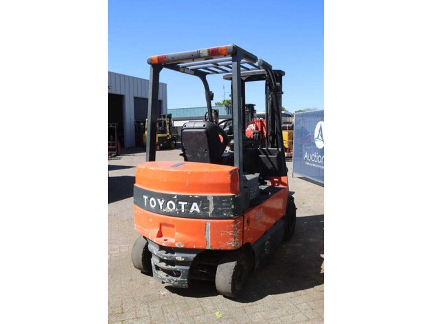 Used Forklift Toyota 7FBMF25 4 ratų šakinis krautuvas (Image 6)