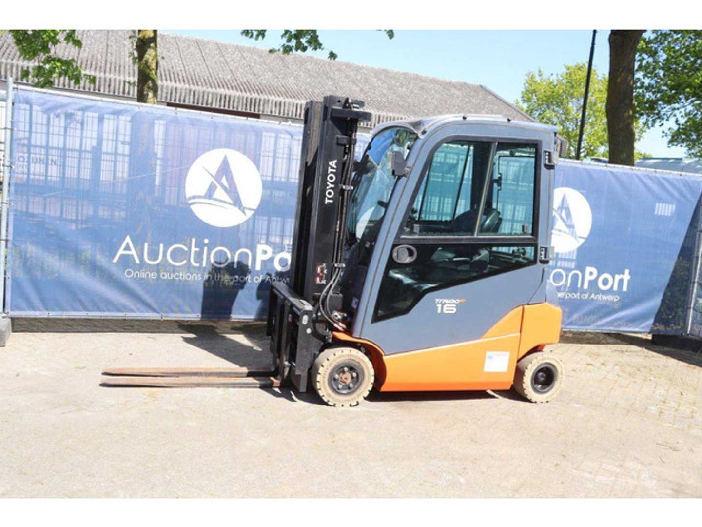 Used Forklift Toyota 8FBM16T 4 ratų šakinis krautuvas (Image 1)