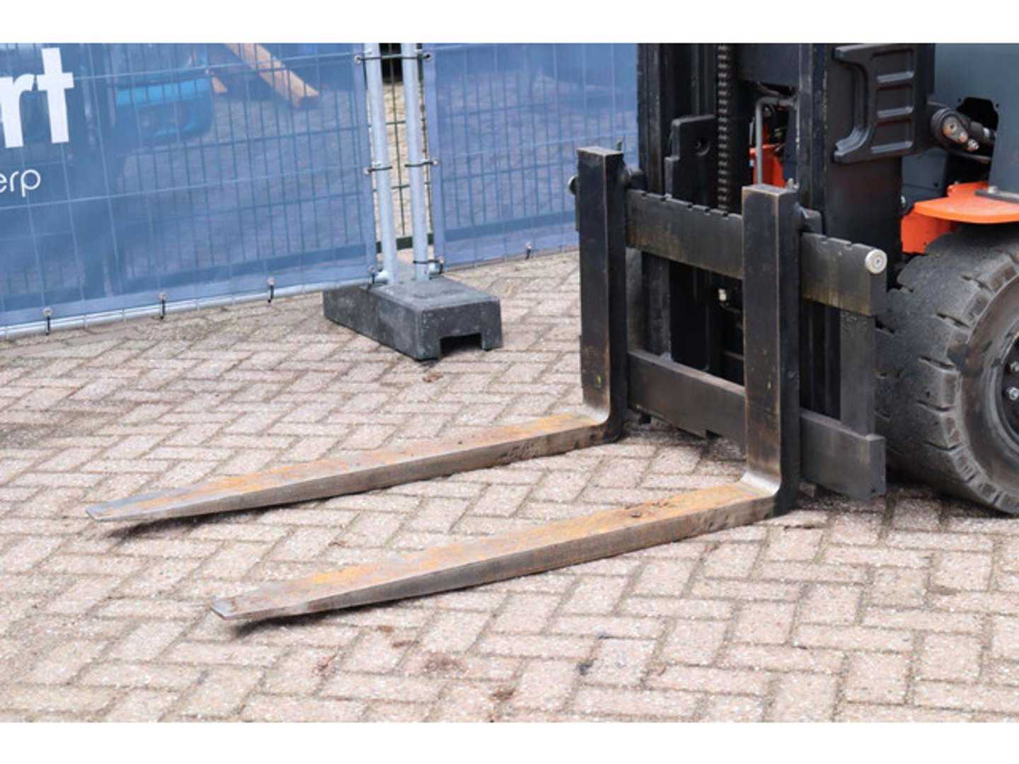 Used Forklift Toyota 8FBMKT30 4 ratų šakinis krautuvas (Image 10)