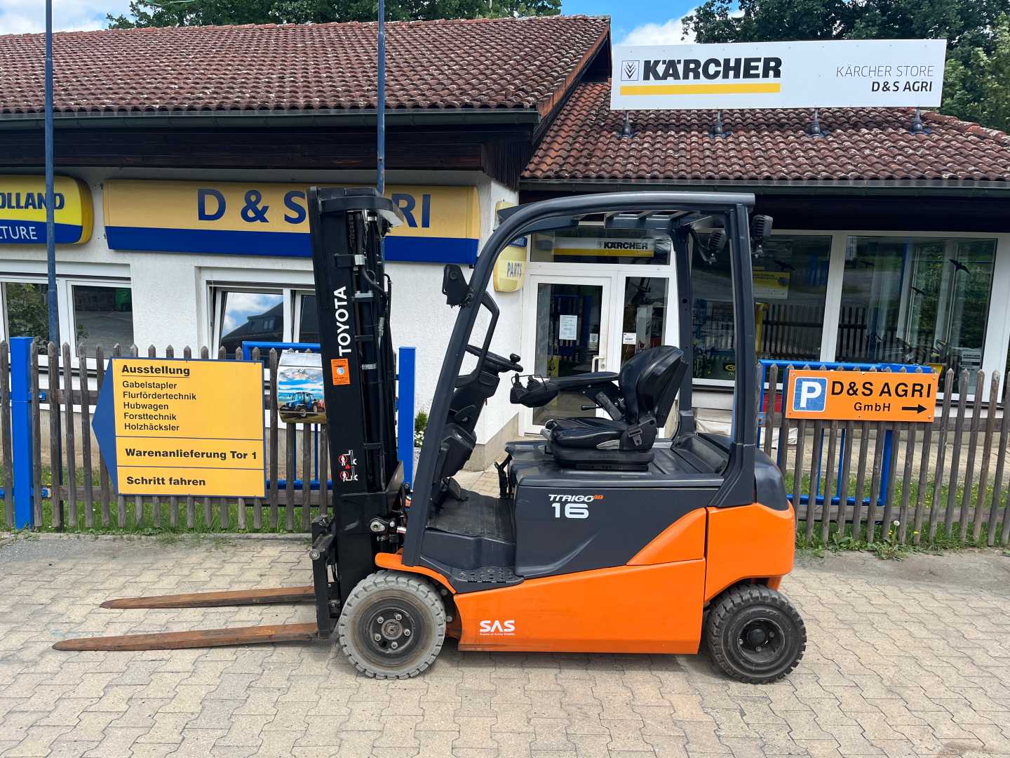 Used Forklift Toyota 8FBM16T 4 ratų šakinis krautuvas (Image 2) Used Forklift Toyota 8FBM16T 4 ratų šakinis krautuvas (Image 2)