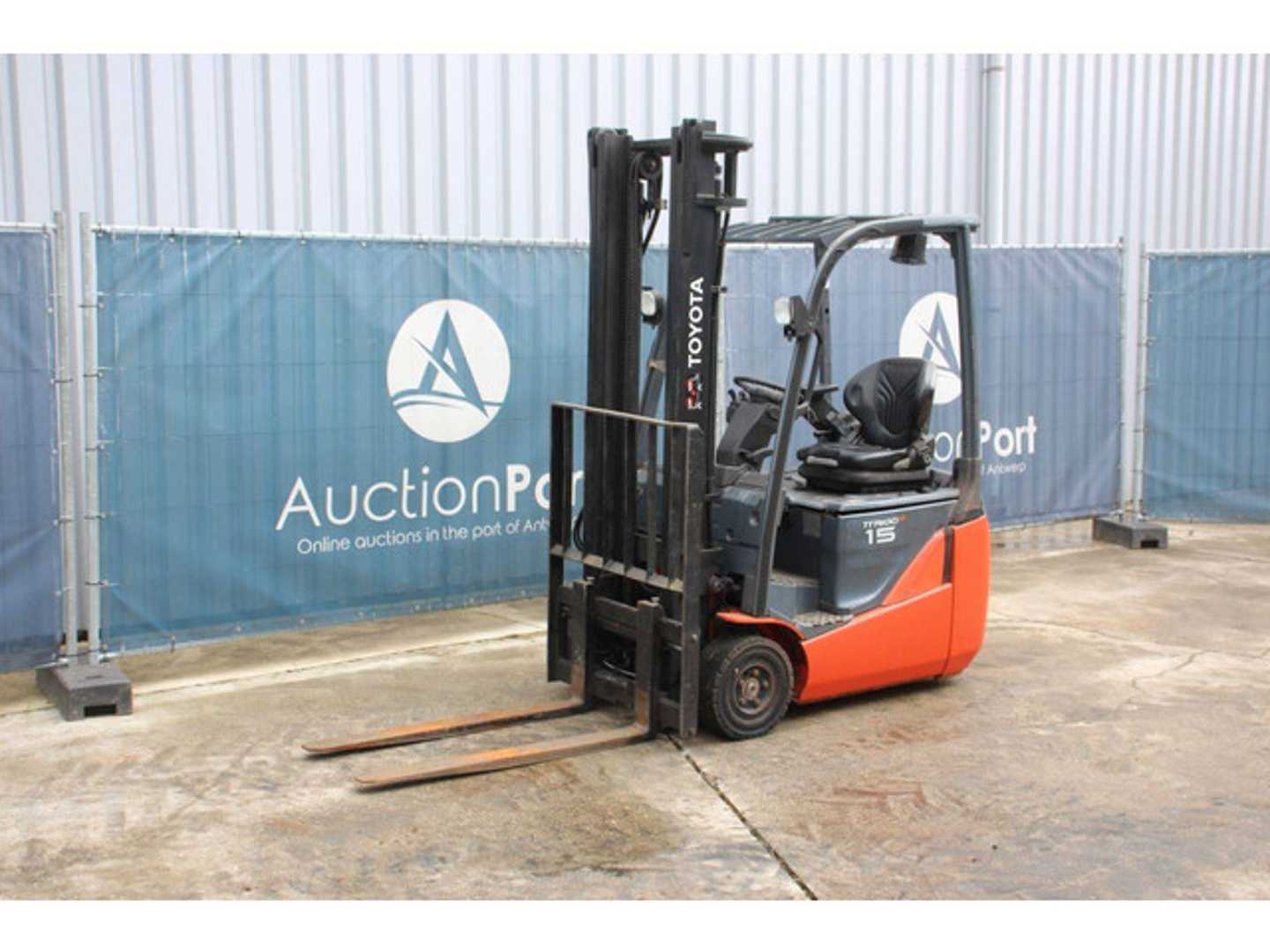 Used Forklift Toyota 8FBE15T 4 ratų šakinis krautuvas (Image 8)