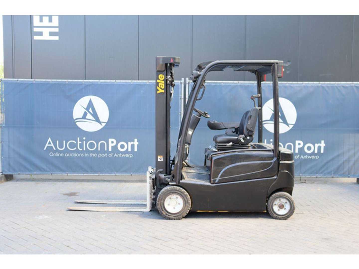 Used Forklift Yale ERP18VF E2130 4 ratų šakinis krautuvas (Image 2) Used Forklift Yale ERP18VF E2130 4 ratų šakinis krautuvas (Image 2)