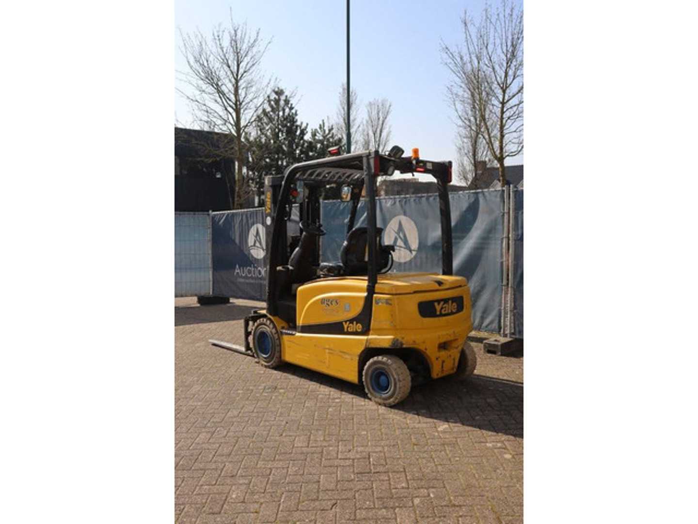 Used Forklift Yale ERP25VL E2145 4 ratų šakinis krautuvas (Image 3) Used Forklift Yale ERP25VL E2145 4 ratų šakinis krautuvas (Image 3)