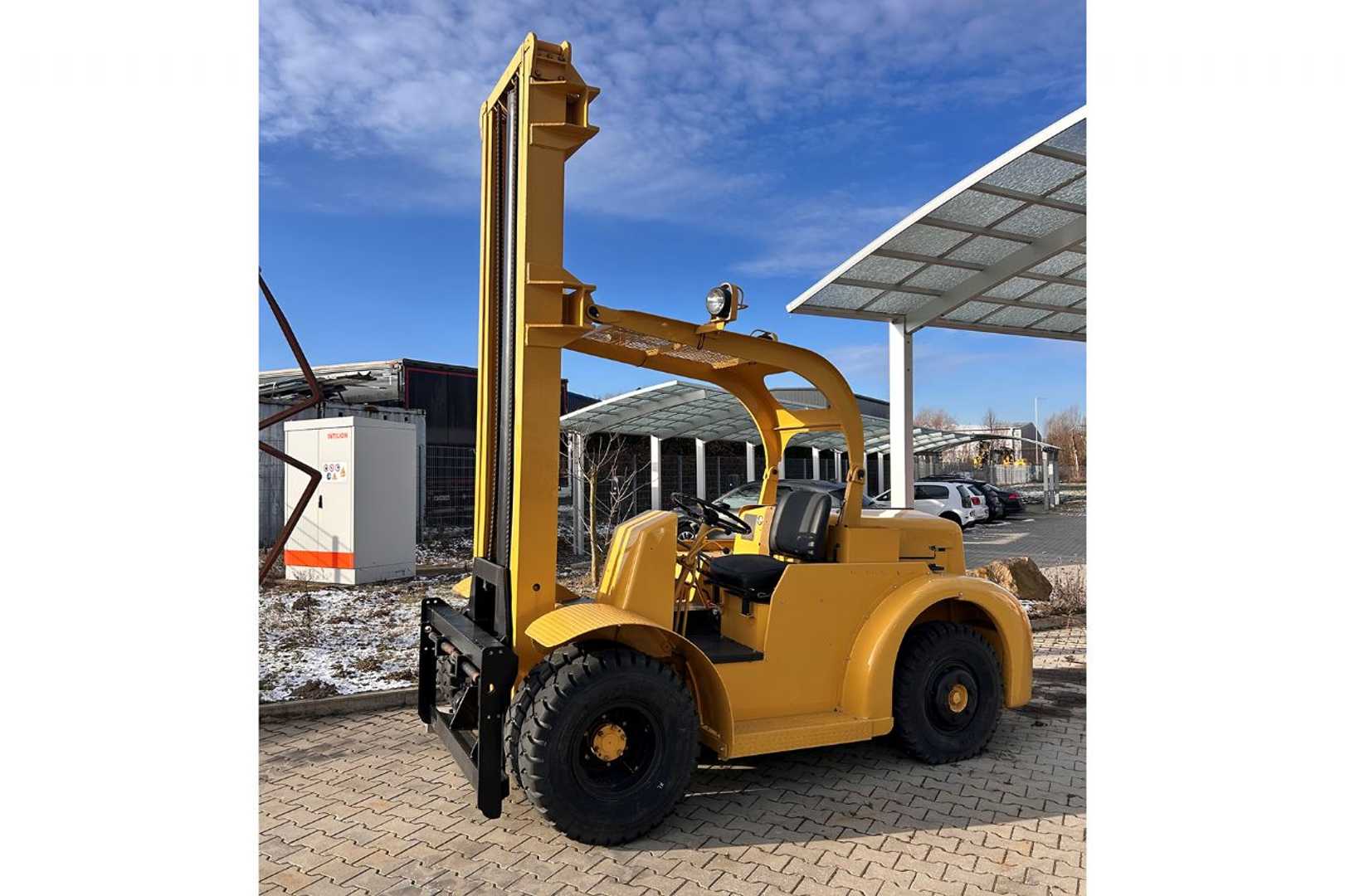 Used Forklift Hyster RT-150 4 ratų šakinis krautuvas (Image 1) Used Forklift Hyster RT-150 4 ratų šakinis krautuvas (Image 1)