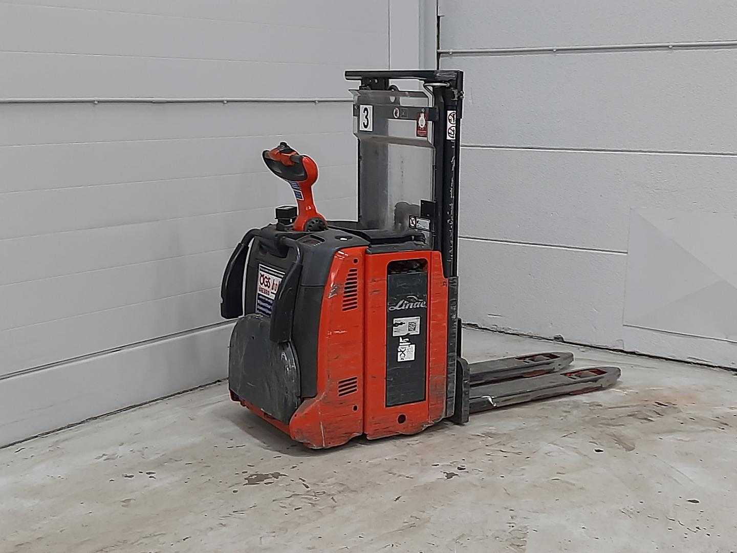 Used Forklift Linde D12AP Aukštas vežimėlis (rankinis / elektrinis kėlimas) (Image 3) Used Forklift Linde D12AP Aukštas vežimėlis (rankinis / elektrinis kėlimas) (Image 3)