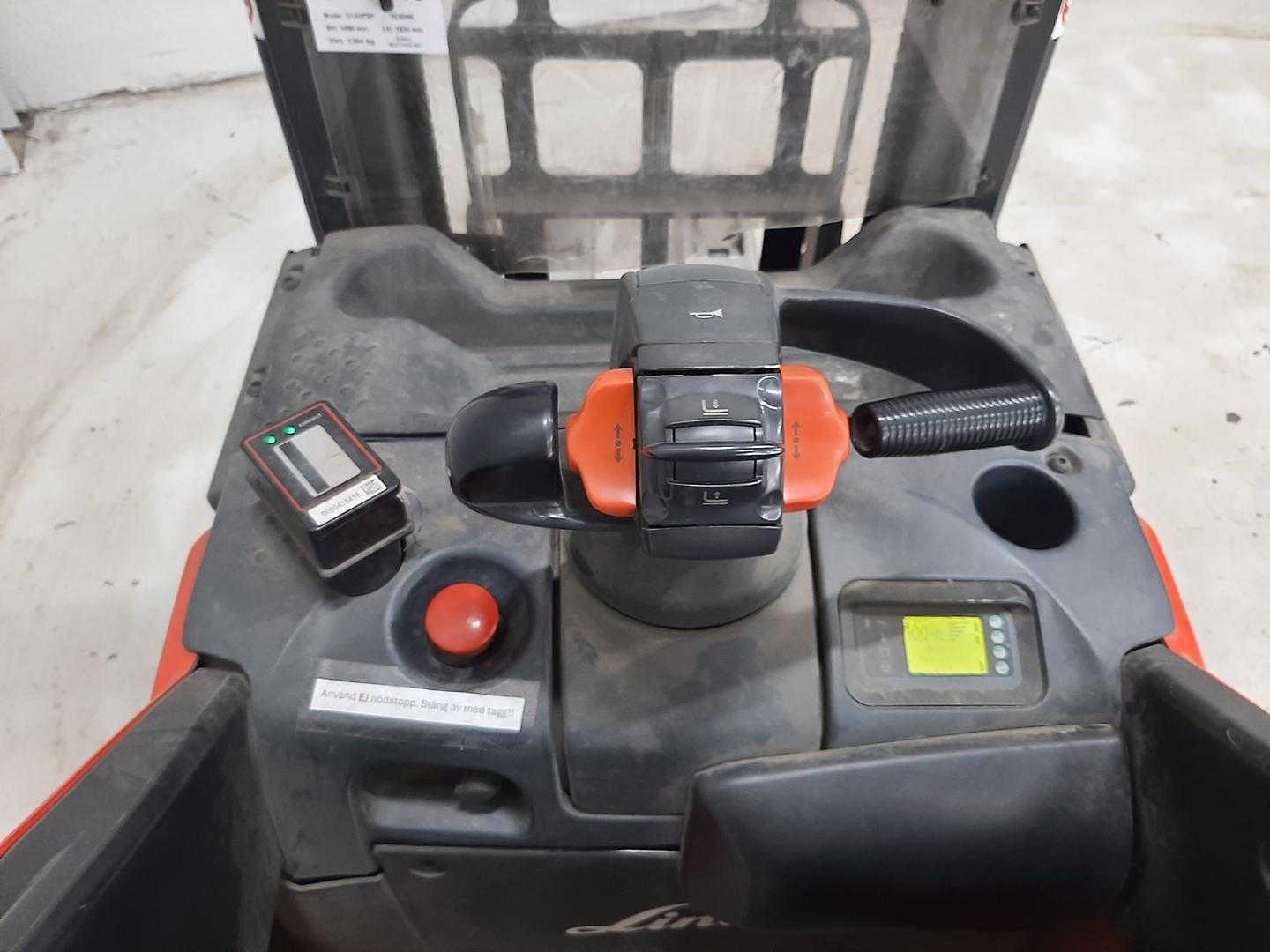Used Forklift Linde D12HPSP Aukštas vežimėlis (rankinis / elektrinis kėlimas) (Image 5) Used Forklift Linde D12HPSP Aukštas vežimėlis (rankinis / elektrinis kėlimas) (Image 5)