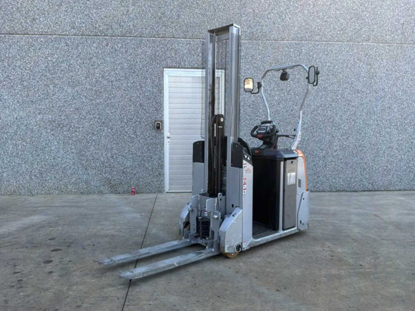 Used Forklift STILL LTX-FF05 Aukštas vežimėlis (rankinis / elektrinis kėlimas) (Image 1) Used Forklift STILL LTX-FF05 Aukštas vežimėlis (rankinis / elektrinis kėlimas) (Image 1)