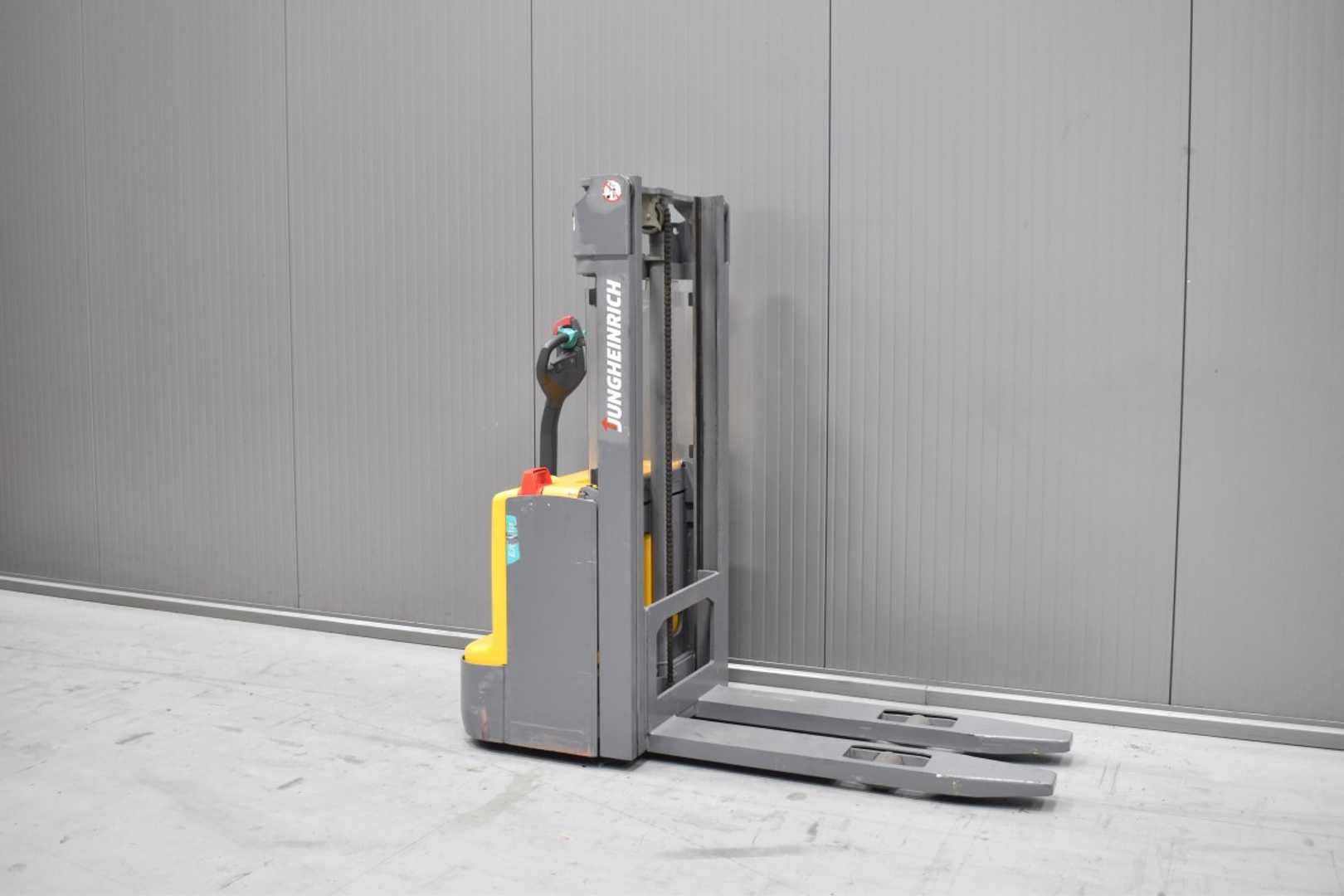 Used Forklift Jungheinrich EJC 110 n /56093/ Aukšto kėlimo krautuvas (> 6 m) (Image 1)