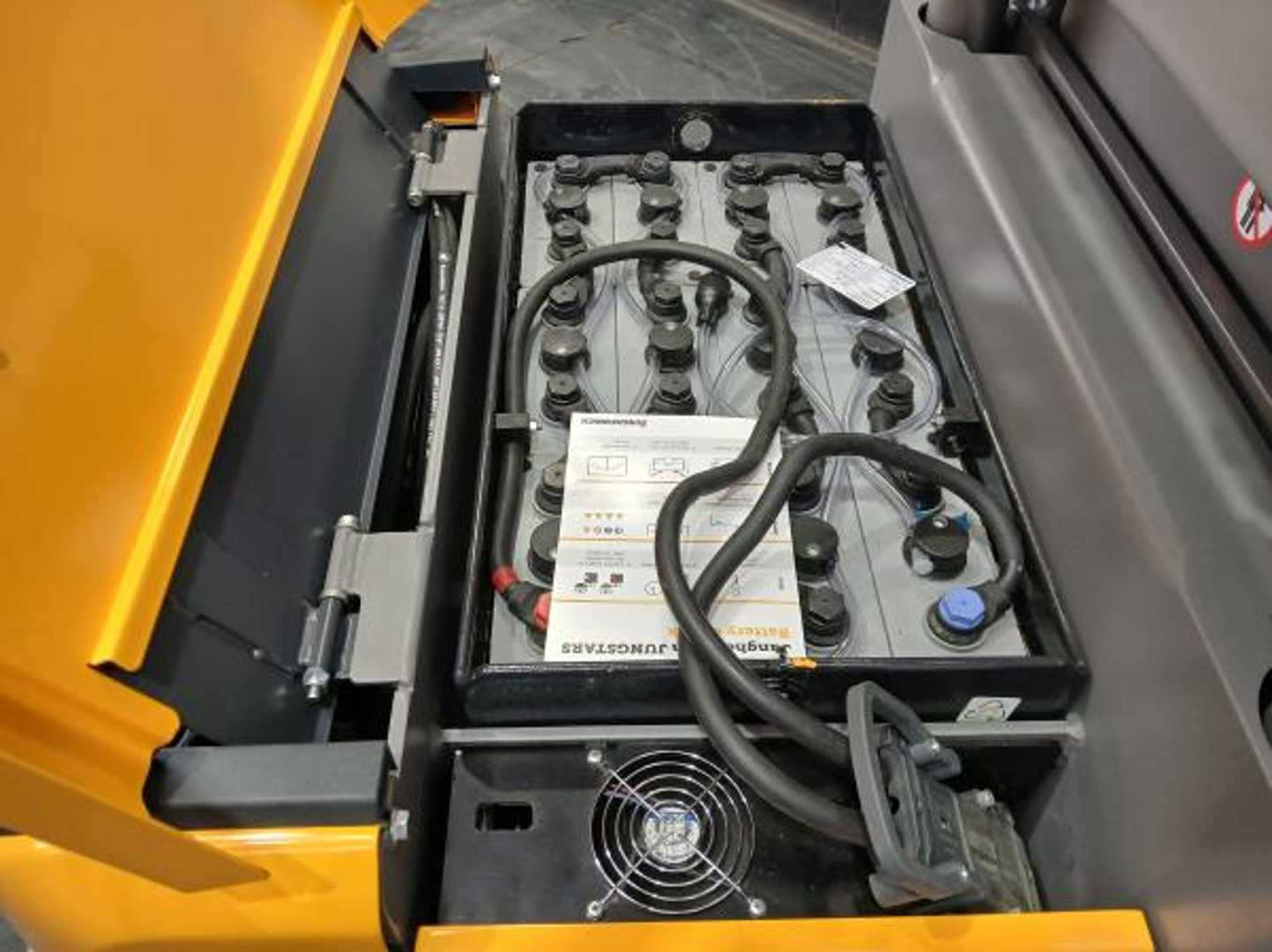 Used Forklift Jungheinrich EKS 110 Z 120 280 ZZ Aukšto kėlimo krautuvas (> 6 m) (Image 5) Used Forklift Jungheinrich EKS 110 Z 120 280 ZZ Aukšto kėlimo krautuvas (> 6 m) (Image 5)