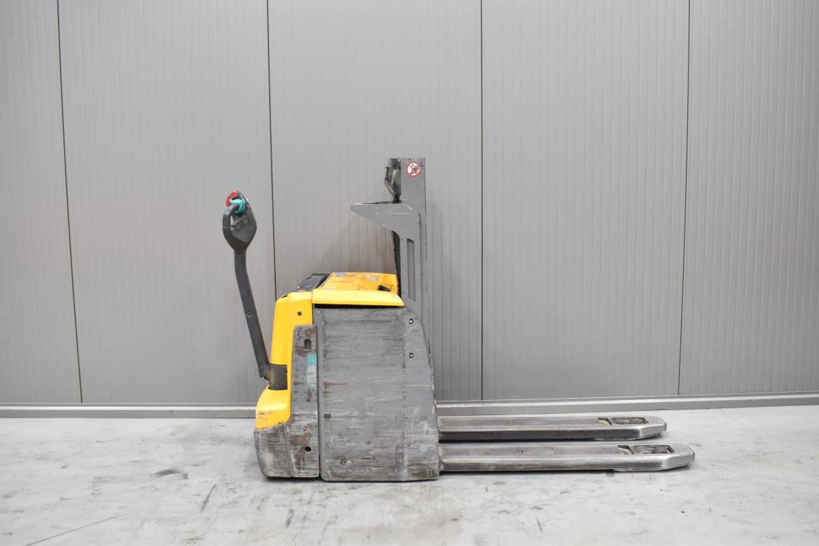 Used Forklift Jungheinrich EJD 222 /58962/ Aukšto kėlimo krautuvas (> 6 m) (Image 3) Used Forklift Jungheinrich EJD 222 /58962/ Aukšto kėlimo krautuvas (> 6 m) (Image 3)