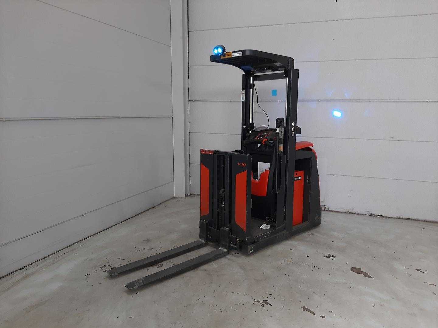 Used Forklift Linde V10 Aukšto kėlimo krautuvas (> 6 m) (Image 3) Used Forklift Linde V10 Aukšto kėlimo krautuvas (> 6 m) (Image 3)