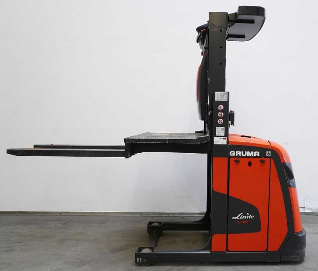 Used Forklift Linde V 10-02 5212 Aukšto kėlimo krautuvas (> 6 m) (Image 4) Used Forklift Linde V 10-02 5212 Aukšto kėlimo krautuvas (> 6 m) (Image 4)