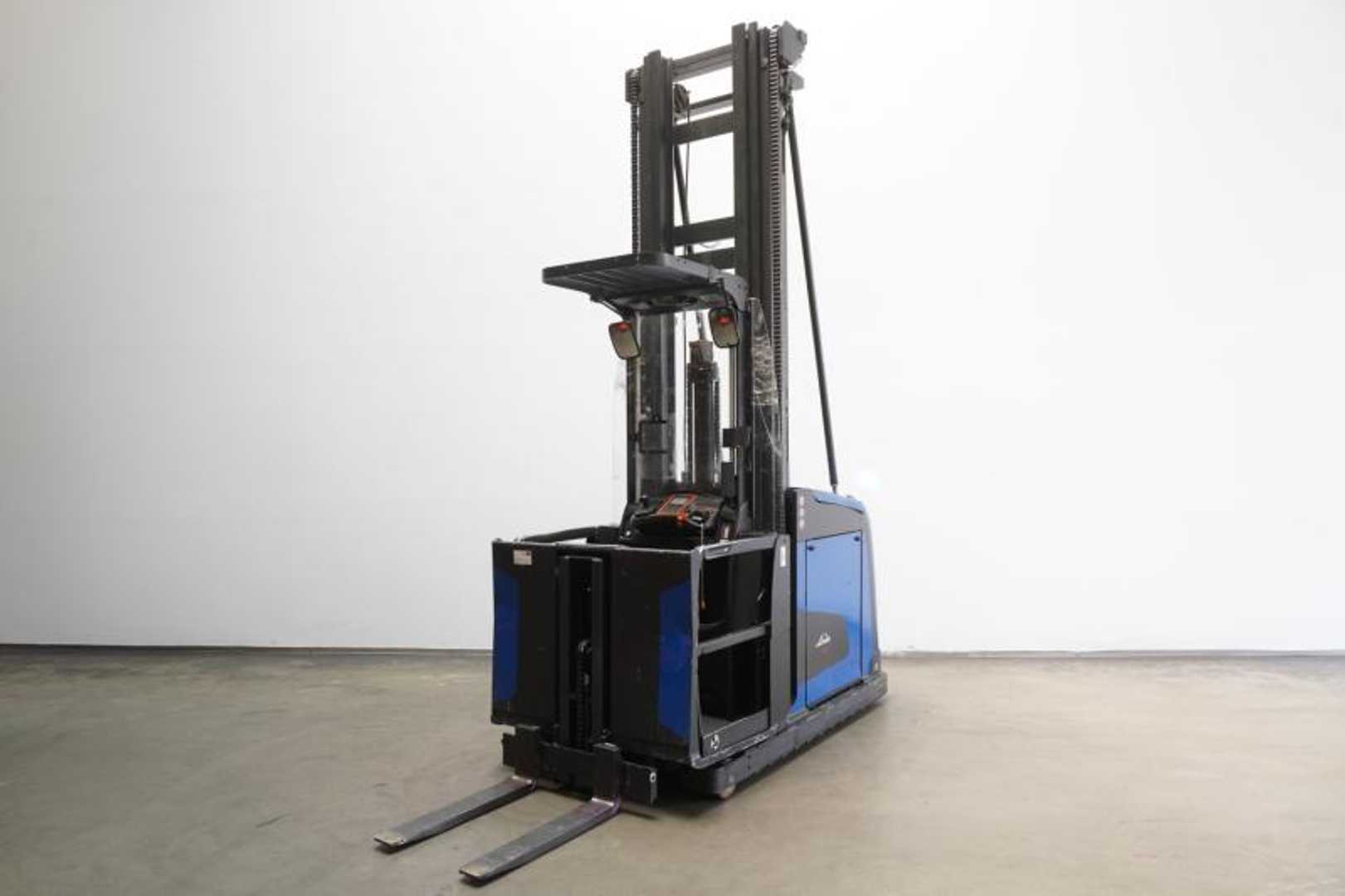 Used Forklift Linde V modular 5213 Aukšto kėlimo krautuvas (> 6 m) (Image 2) Used Forklift Linde V modular 5213 Aukšto kėlimo krautuvas (> 6 m) (Image 2)