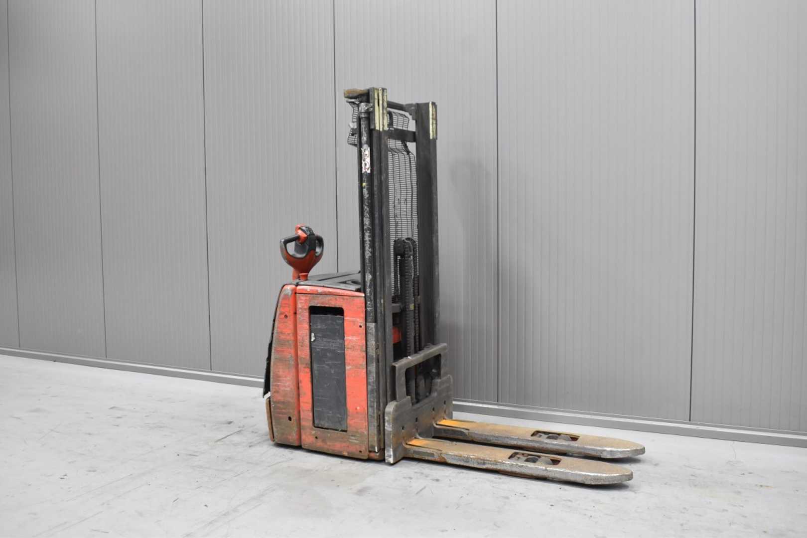 Used Forklift Linde L 16 /58209/ Aukšto kėlimo krautuvas (> 6 m) (Image 1) Used Forklift Linde L 16 /58209/ Aukšto kėlimo krautuvas (> 6 m) (Image 1)