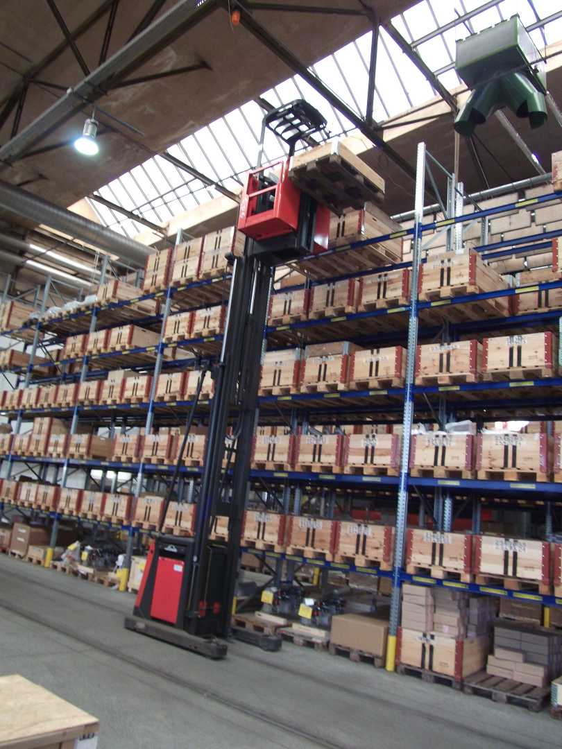 Used Forklift Linde V12 Aukšto kėlimo krautuvas (> 6 m) (Image 2)