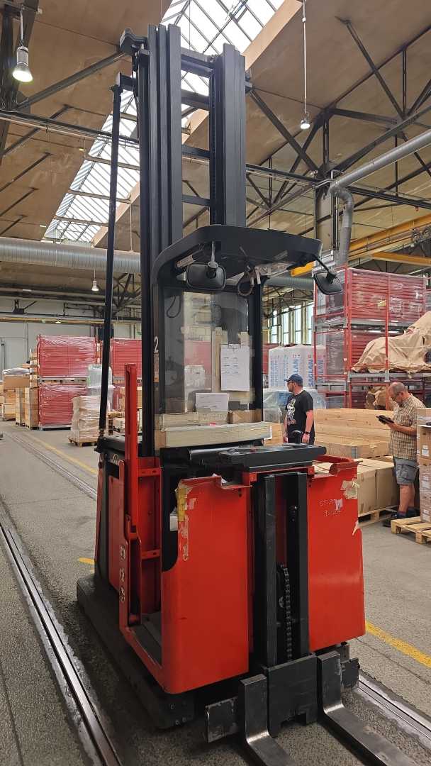 Used Forklift Linde V12 Aukšto kėlimo krautuvas (> 6 m) (Image 6)