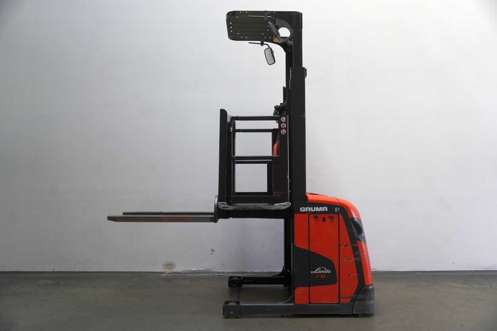 Used Forklift Linde V 10-02 5212-02 Aukšto kėlimo krautuvas (> 6 m) (Image 4)