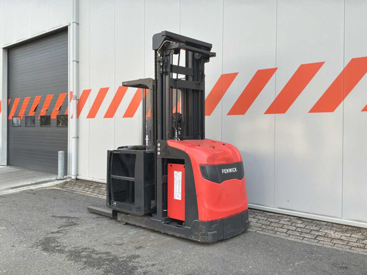 Used Forklift Linde V Aukšto kėlimo krautuvas (> 6 m) (Image 2)