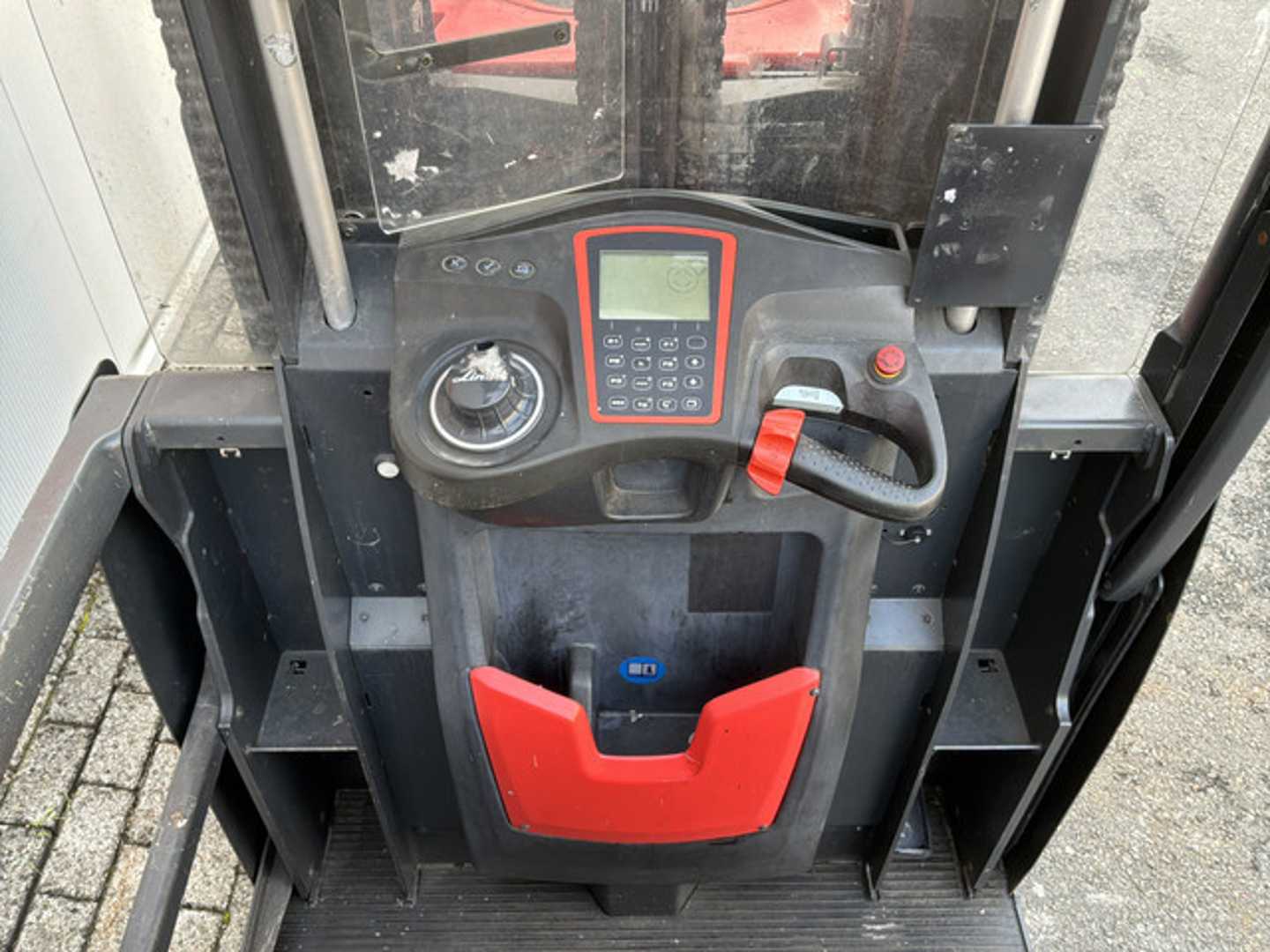 Used Forklift Linde V Aukšto kėlimo krautuvas (> 6 m) (Image 3)