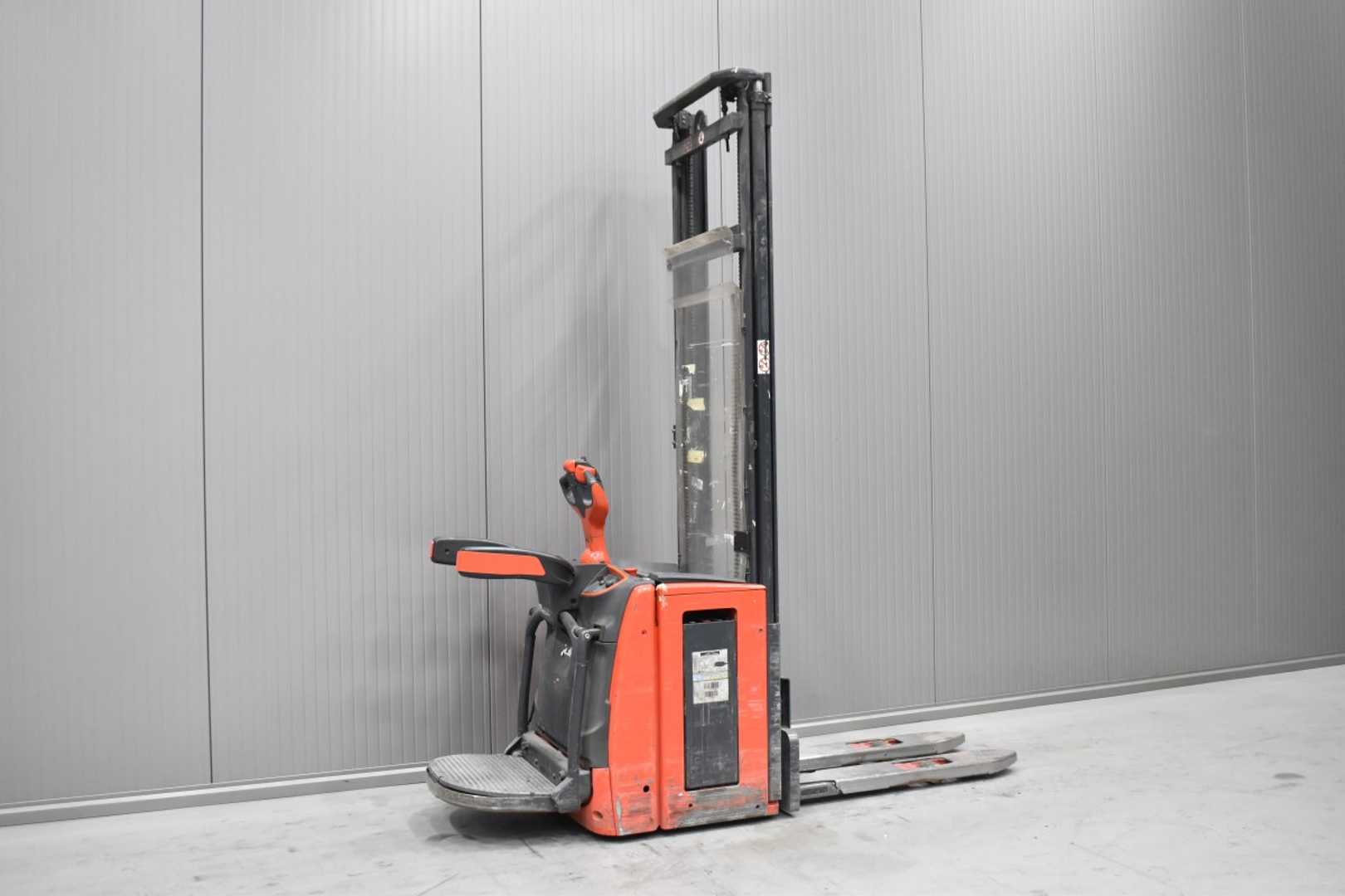 Used Forklift Linde L 14 AP /58851/ Aukšto kėlimo krautuvas (> 6 m) (Image 4) Used Forklift Linde L 14 AP /58851/ Aukšto kėlimo krautuvas (> 6 m) (Image 4)