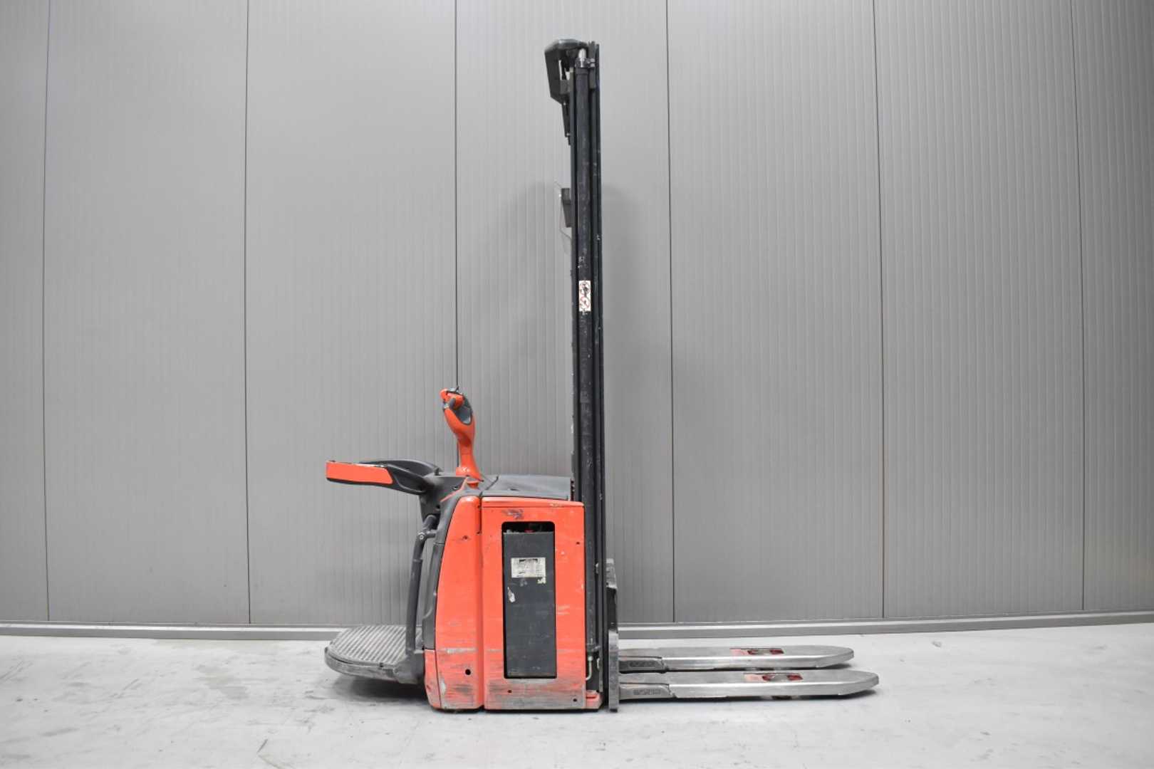 Used Forklift Linde L 14 AP /58849/ Aukšto kėlimo krautuvas (> 6 m) (Image 3) Used Forklift Linde L 14 AP /58849/ Aukšto kėlimo krautuvas (> 6 m) (Image 3)