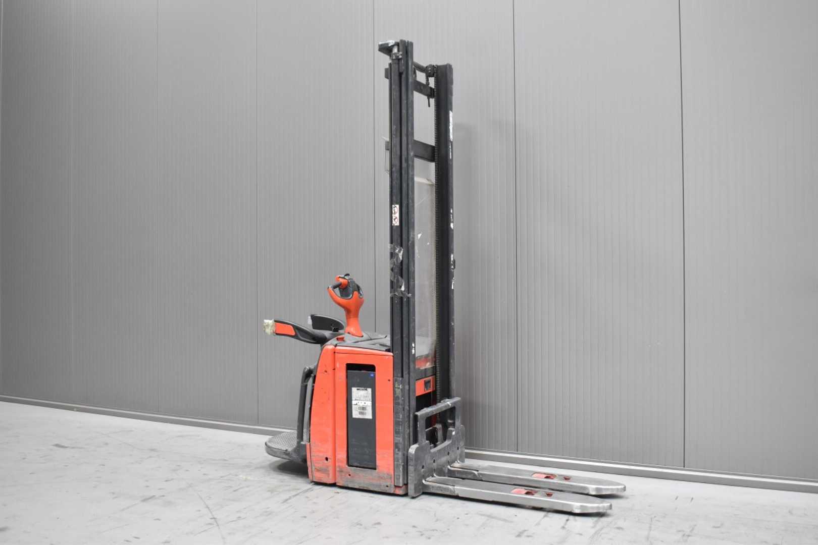 Used Forklift Linde L 14 AP /58859/ Aukšto kėlimo krautuvas (> 6 m) (Image 1) Used Forklift Linde L 14 AP /58859/ Aukšto kėlimo krautuvas (> 6 m) (Image 1)