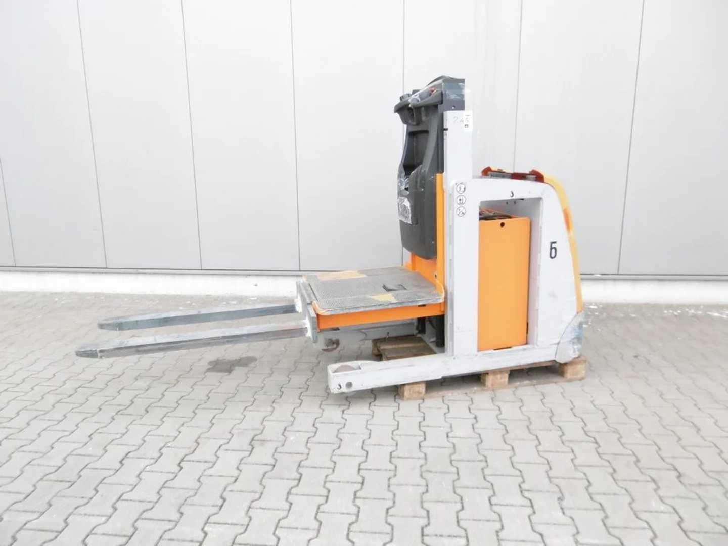 Used Forklift STILL EK-X 790 Aukšto kėlimo krautuvas (> 6 m) (Image 9) Used Forklift STILL EK-X 790 Aukšto kėlimo krautuvas (> 6 m) (Image 9)