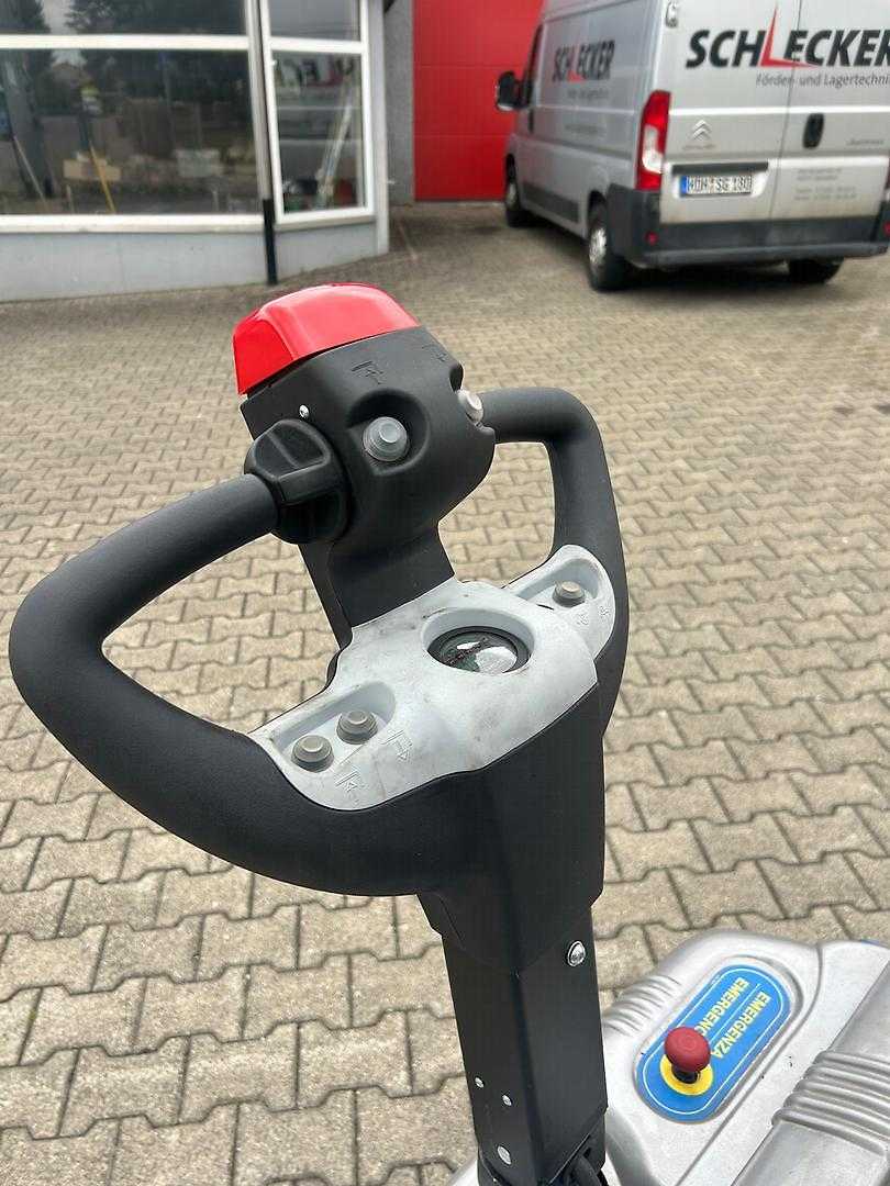 Used Forklift Armanni DELTA AC evo 125/30 Aukšto kėlimo krautuvas su grąžulu (Image 3) Used Forklift Armanni DELTA AC evo 125/30 Aukšto kėlimo krautuvas su grąžulu (Image 3)