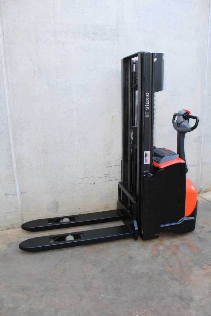 Used Forklift BT SWE 120 Aukšto kėlimo krautuvas su grąžulu (Image 2) Used Forklift BT SWE 120 Aukšto kėlimo krautuvas su grąžulu (Image 2)