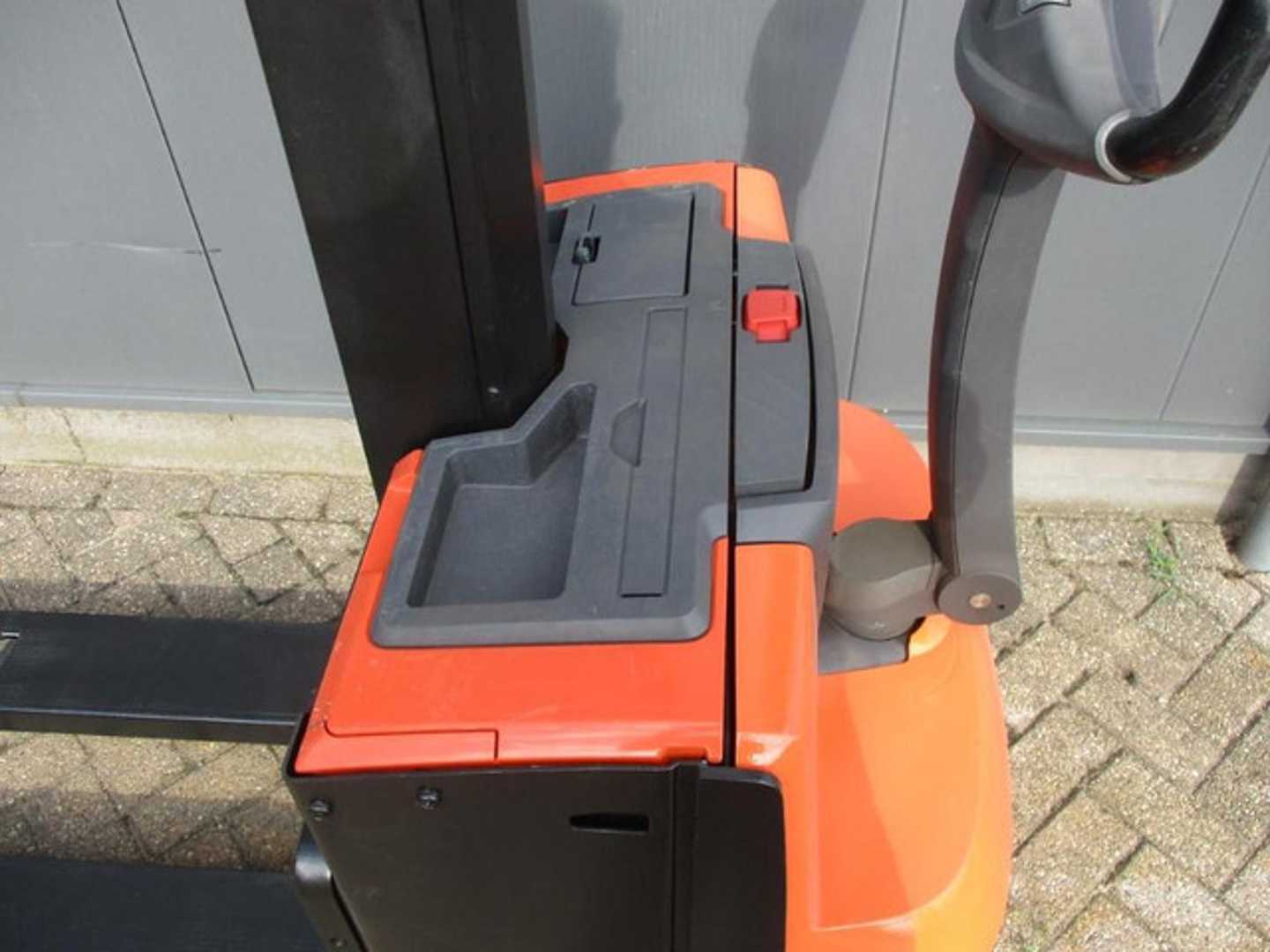 Used Forklift BT SWE 080L Aukšto kėlimo krautuvas su grąžulu (Image 3) Used Forklift BT SWE 080L Aukšto kėlimo krautuvas su grąžulu (Image 3)