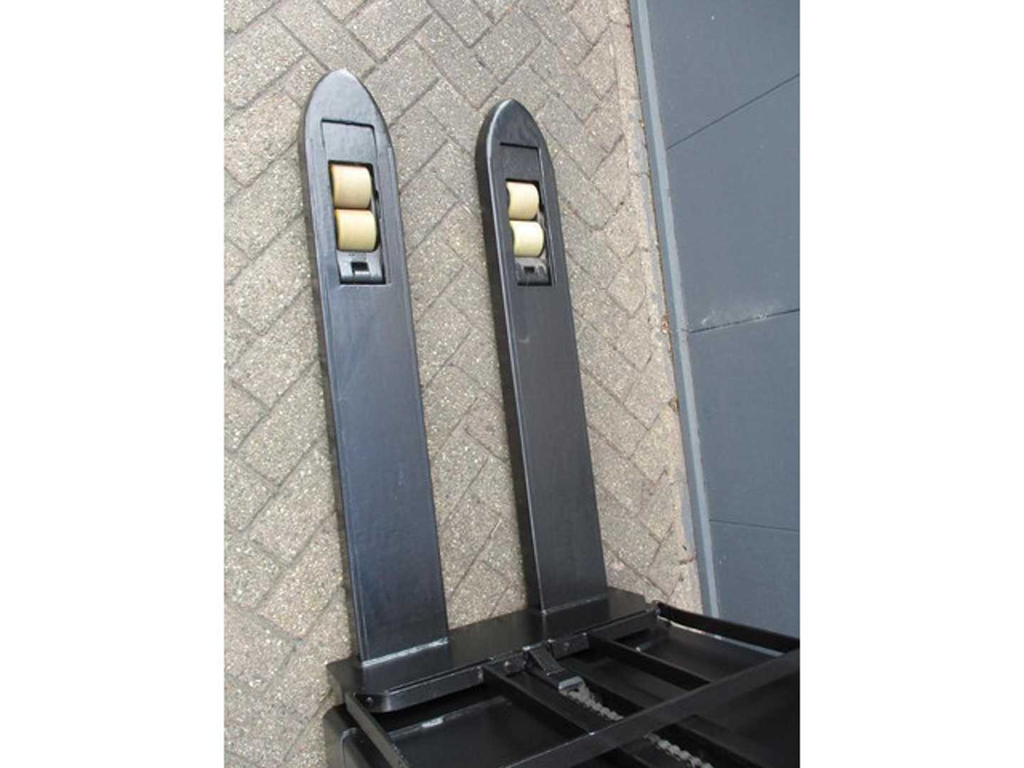 Used Forklift BT SWE 080L Aukšto kėlimo krautuvas su grąžulu (Image 4)