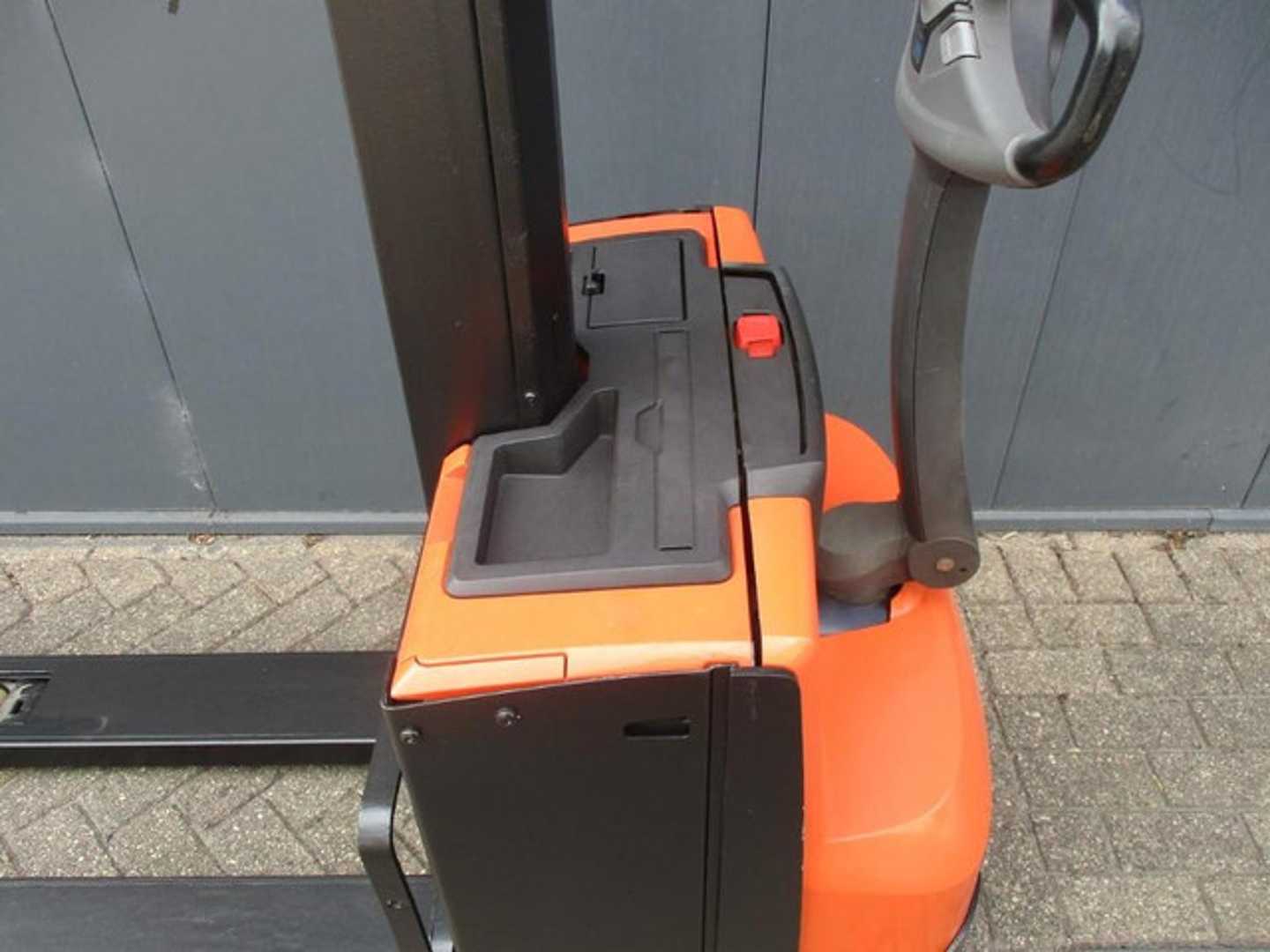 Used Forklift BT SWE 080L Aukšto kėlimo krautuvas su grąžulu (Image 9)