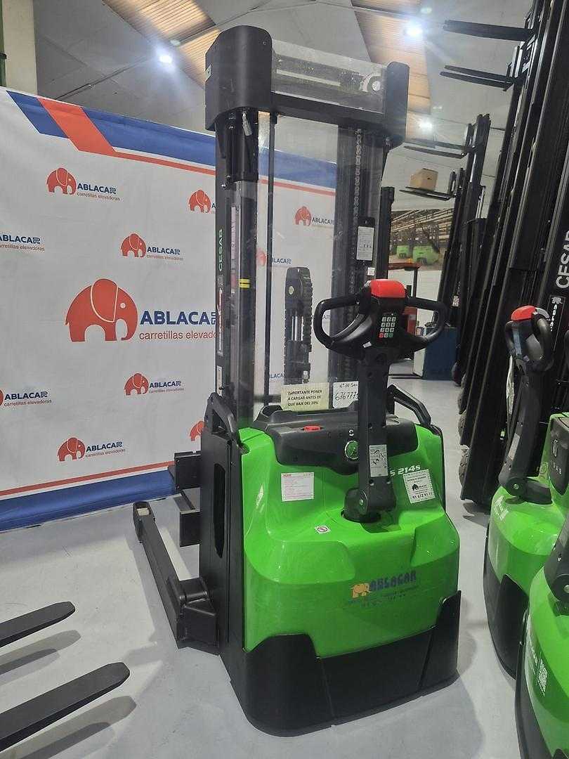 Used Forklift Cesab S214s Aukšto kėlimo krautuvas su grąžulu (Image 1) Used Forklift Cesab S214s Aukšto kėlimo krautuvas su grąžulu (Image 1)