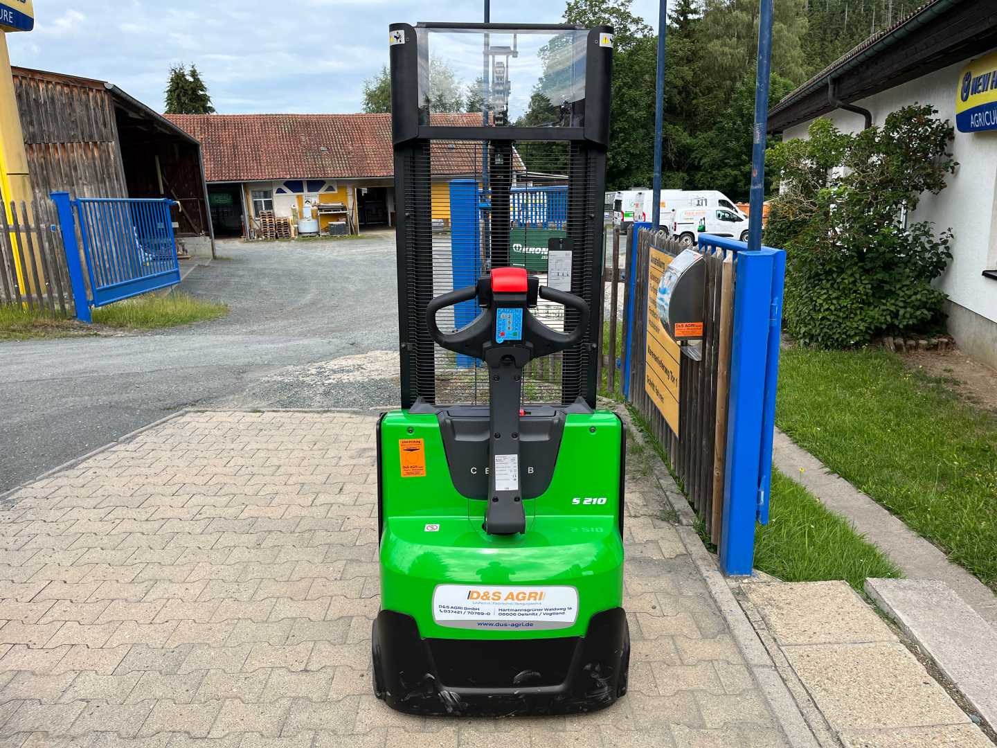 Used Forklift Cesab S210 Aukšto kėlimo krautuvas su grąžulu (Image 5) Used Forklift Cesab S210 Aukšto kėlimo krautuvas su grąžulu (Image 5)