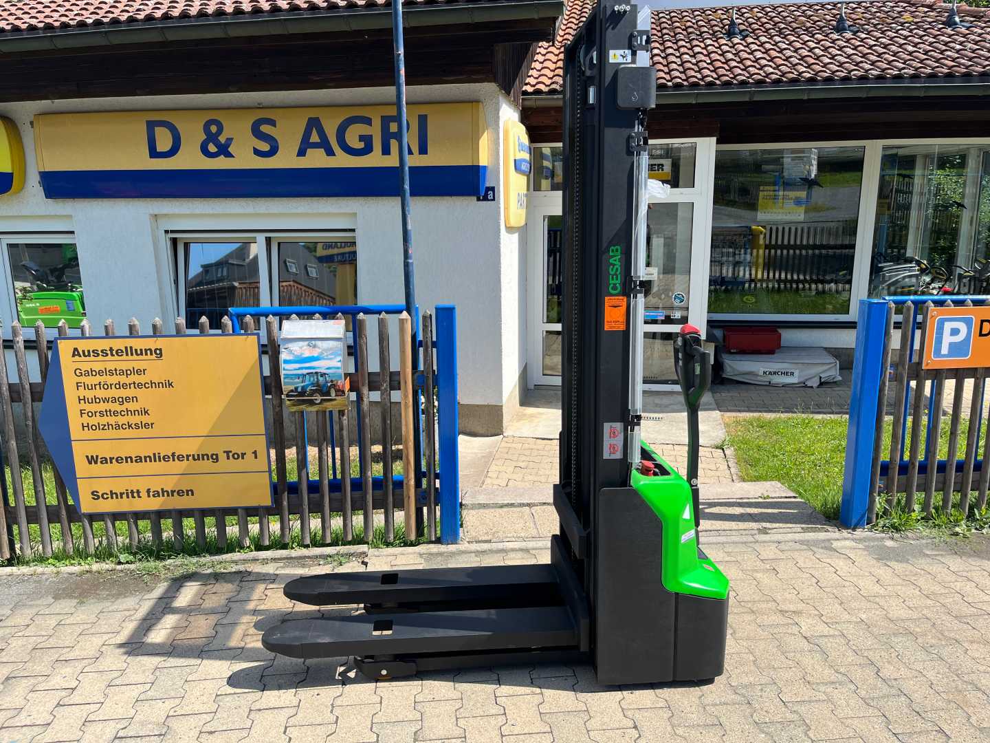 Used Forklift Cesab S010i Aukšto kėlimo krautuvas su grąžulu (Image 2) Used Forklift Cesab S010i Aukšto kėlimo krautuvas su grąžulu (Image 2)