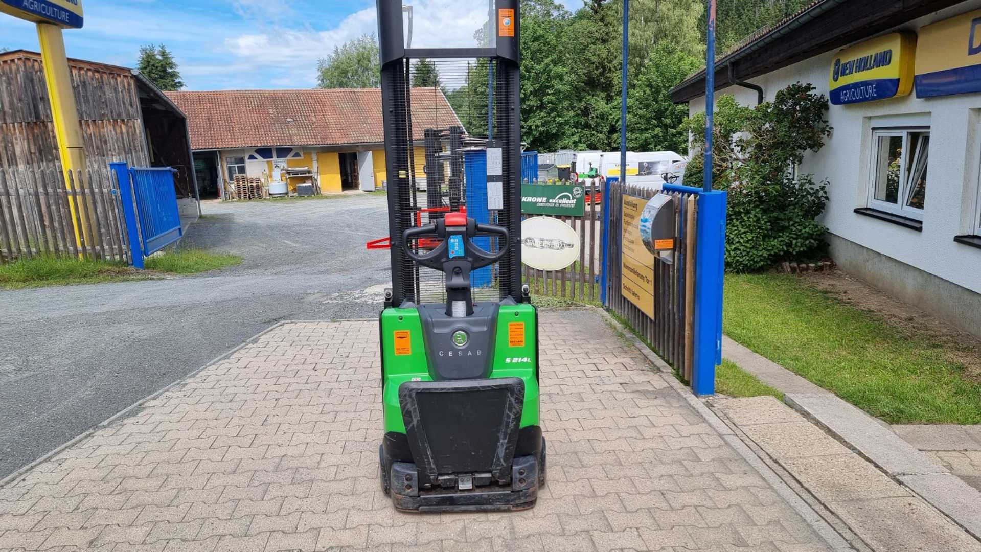 Used Forklift Cesab S214L Aukšto kėlimo krautuvas su grąžulu (Image 5) Used Forklift Cesab S214L Aukšto kėlimo krautuvas su grąžulu (Image 5)