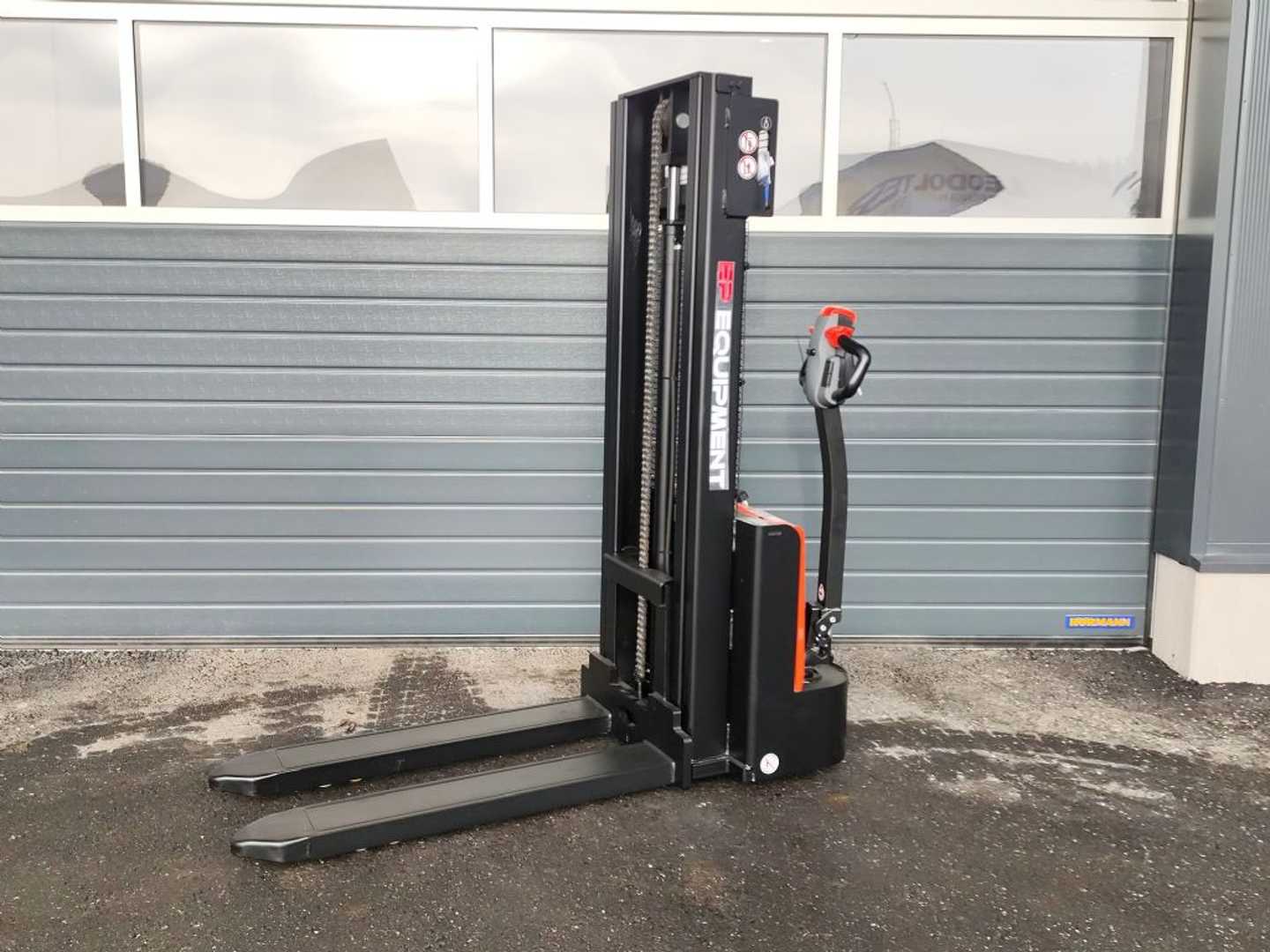 Used Forklift EP ESL122 Lithium NEUMASCHINE Aukšto kėlimo krautuvas su grąžulu (Image 3)