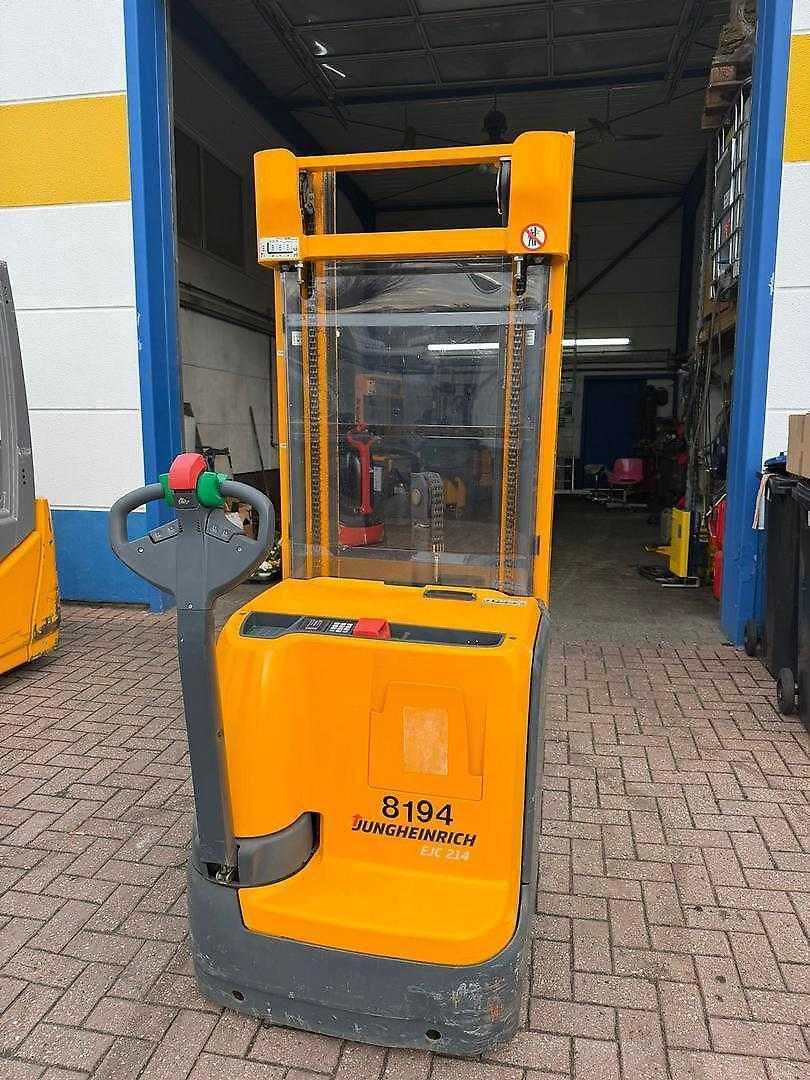 Used Forklift Jungheinrich EJC214 Aukšto kėlimo krautuvas su grąžulu (Image 1)