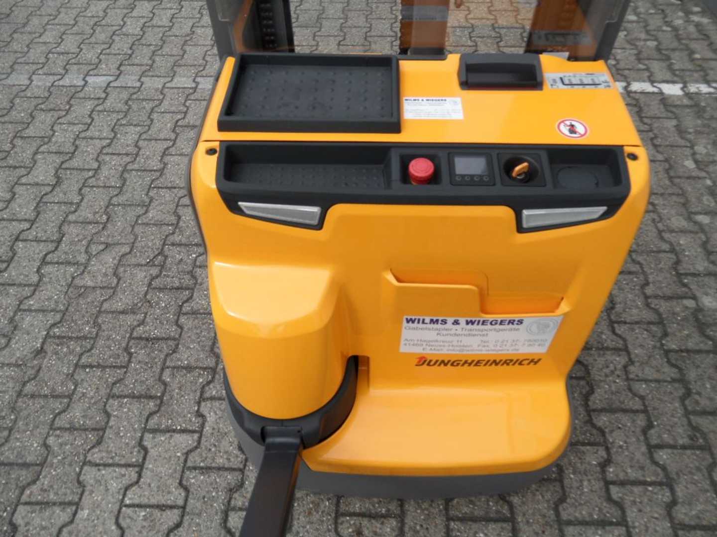 Used Forklift Jungheinrich EJC 214 - 5,35 m Triplex - 265 Stunden Aukšto kėlimo krautuvas su grąžulu (Image 6) Used Forklift Jungheinrich EJC 214 - 5,35 m Triplex - 265 Stunden Aukšto kėlimo krautuvas su grąžulu (Image 6)