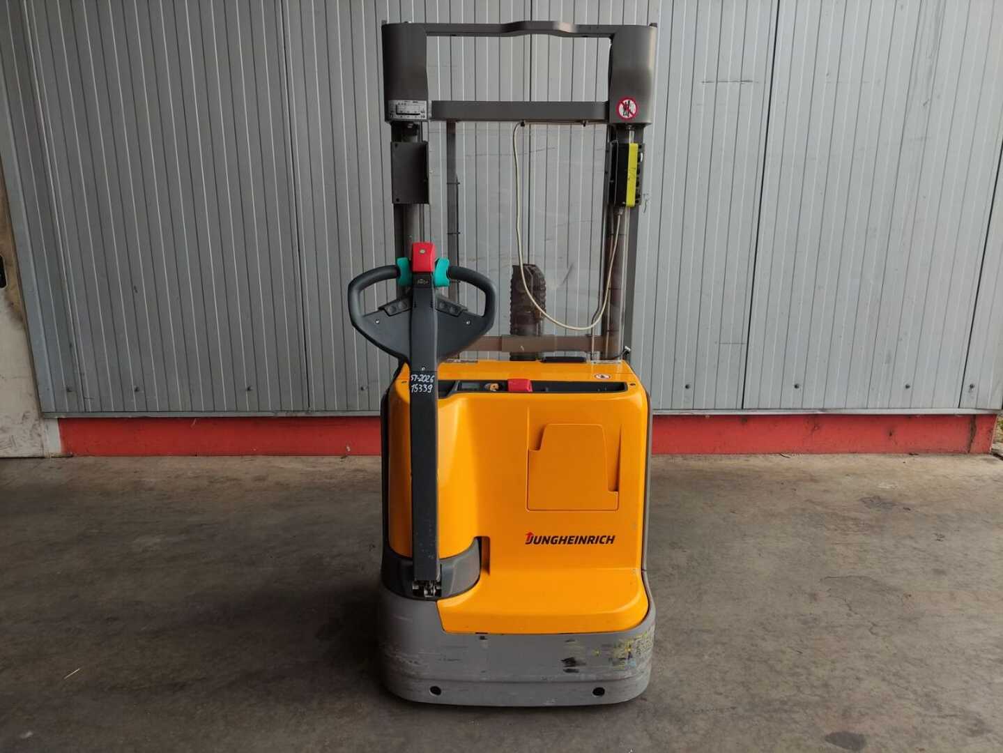 Used Forklift Jungheinrich EJC 112z Aukšto kėlimo krautuvas su grąžulu (Image 4)