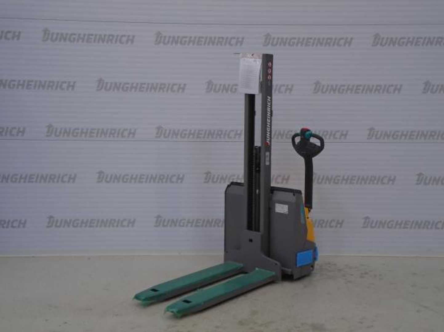 Used Forklift Jungheinrich EJC 110i G 115-154 E Li-Ion Aukšto kėlimo krautuvas su grąžulu (Image 1) Used Forklift Jungheinrich EJC 110i G 115-154 E Li-Ion Aukšto kėlimo krautuvas su grąžulu (Image 1)