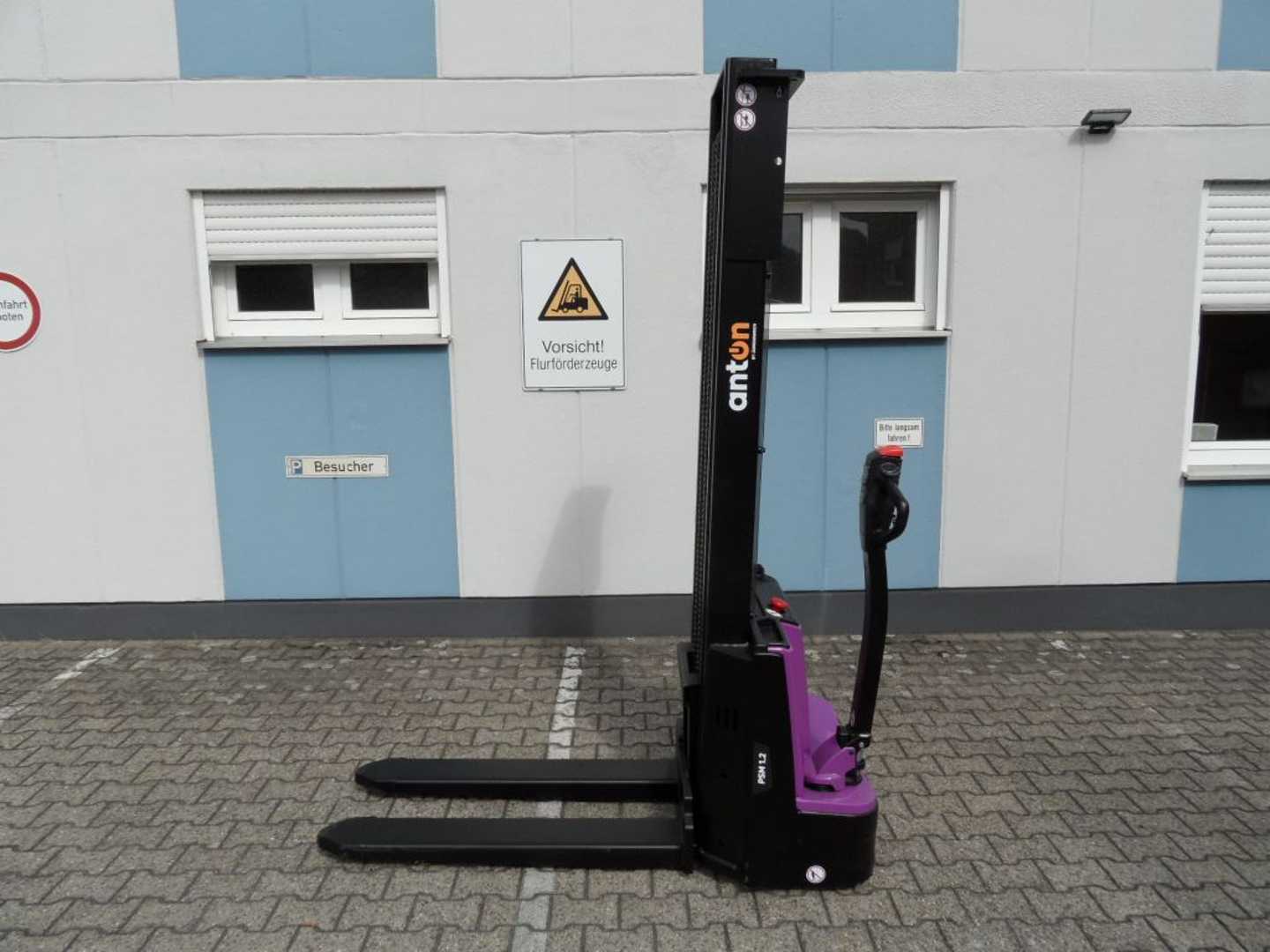 Used Forklift Jungheinrich AntOn PSM 1.2 - NEU - Lithium-Batterie Aukšto kėlimo krautuvas su grąžulu (Image 3)