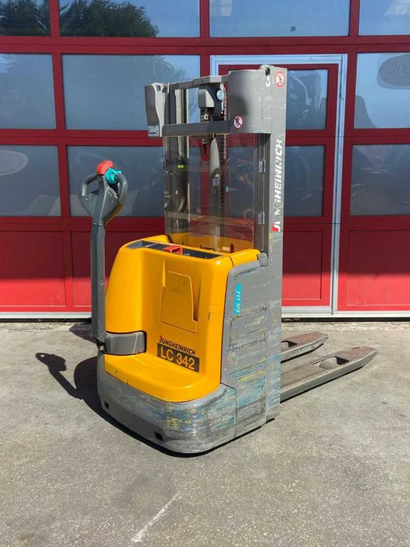 Used Forklift Jungheinrich EJC112 Aukšto kėlimo krautuvas su grąžulu (Image 3)