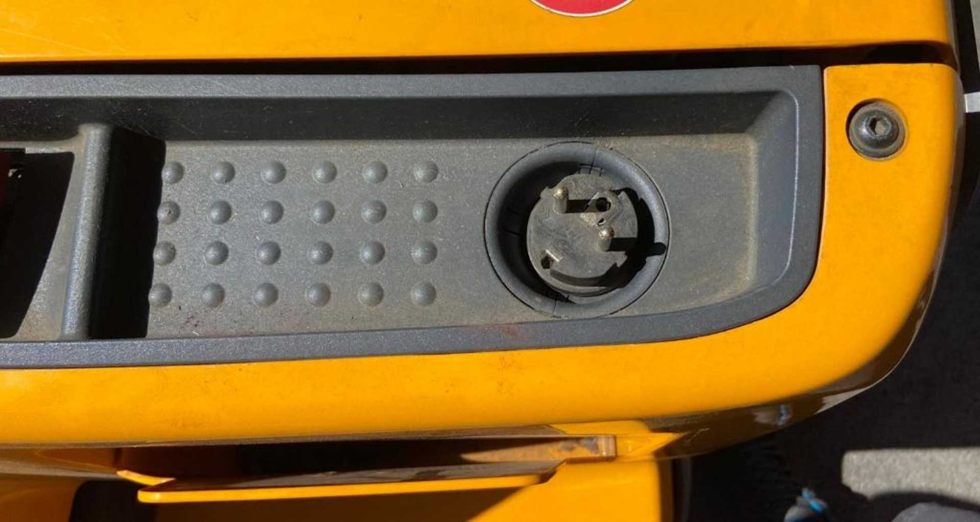 Used Forklift Jungheinrich EJC112 Aukšto kėlimo krautuvas su grąžulu (Image 4)