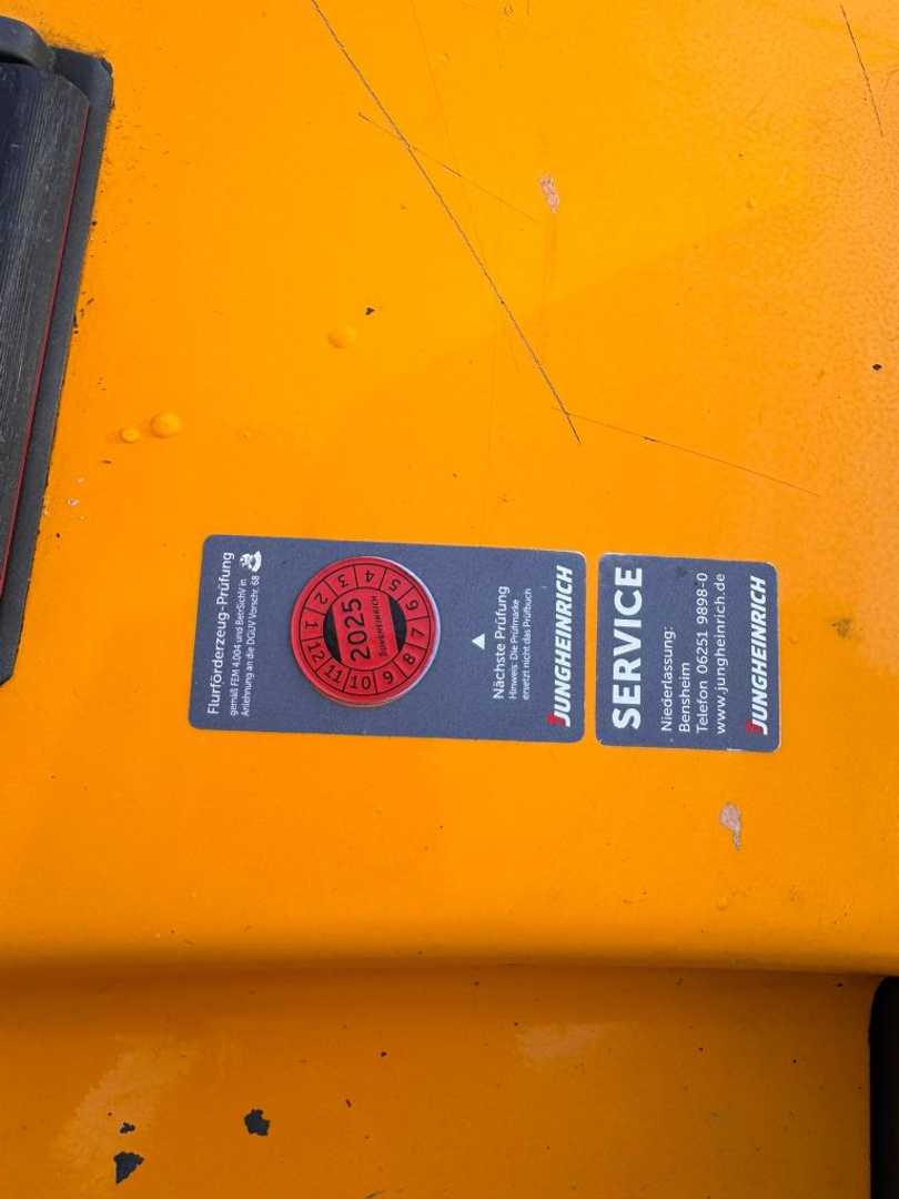 Used Forklift Jungheinrich ERC 214 Baujahr 2012 HH 4,3M / Akku 2021 Aukšto kėlimo krautuvas su grąžulu (Image 4) Used Forklift Jungheinrich ERC 214 Baujahr 2012 HH 4,3M / Akku 2021 Aukšto kėlimo krautuvas su grąžulu (Image 4)