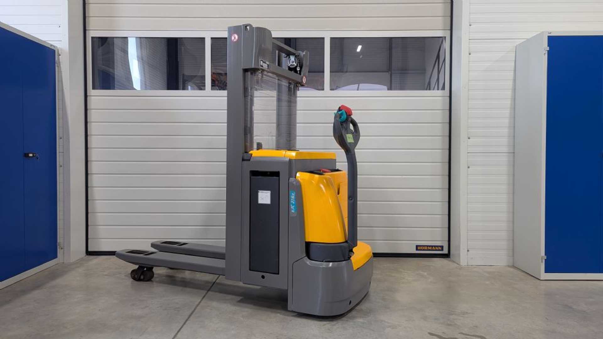 Used Forklift Jungheinrich EJC 216z 115 240 ZT Aukšto kėlimo krautuvas su grąžulu (Image 2)