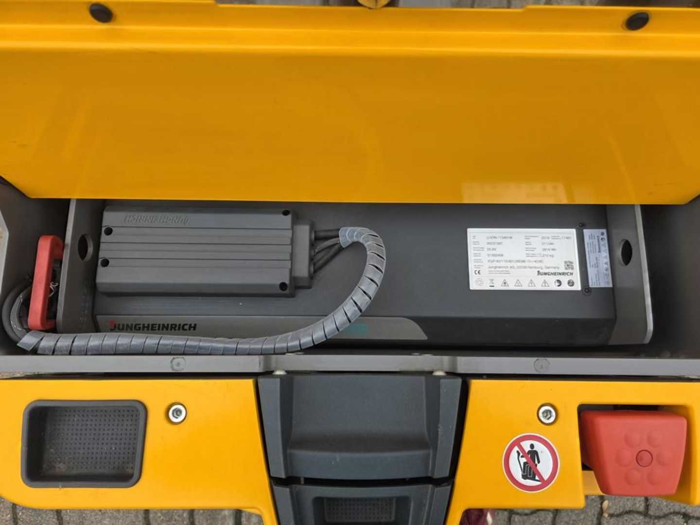 Used Forklift Jungheinrich EJD120Li Aukšto kėlimo krautuvas su grąžulu (Image 7)